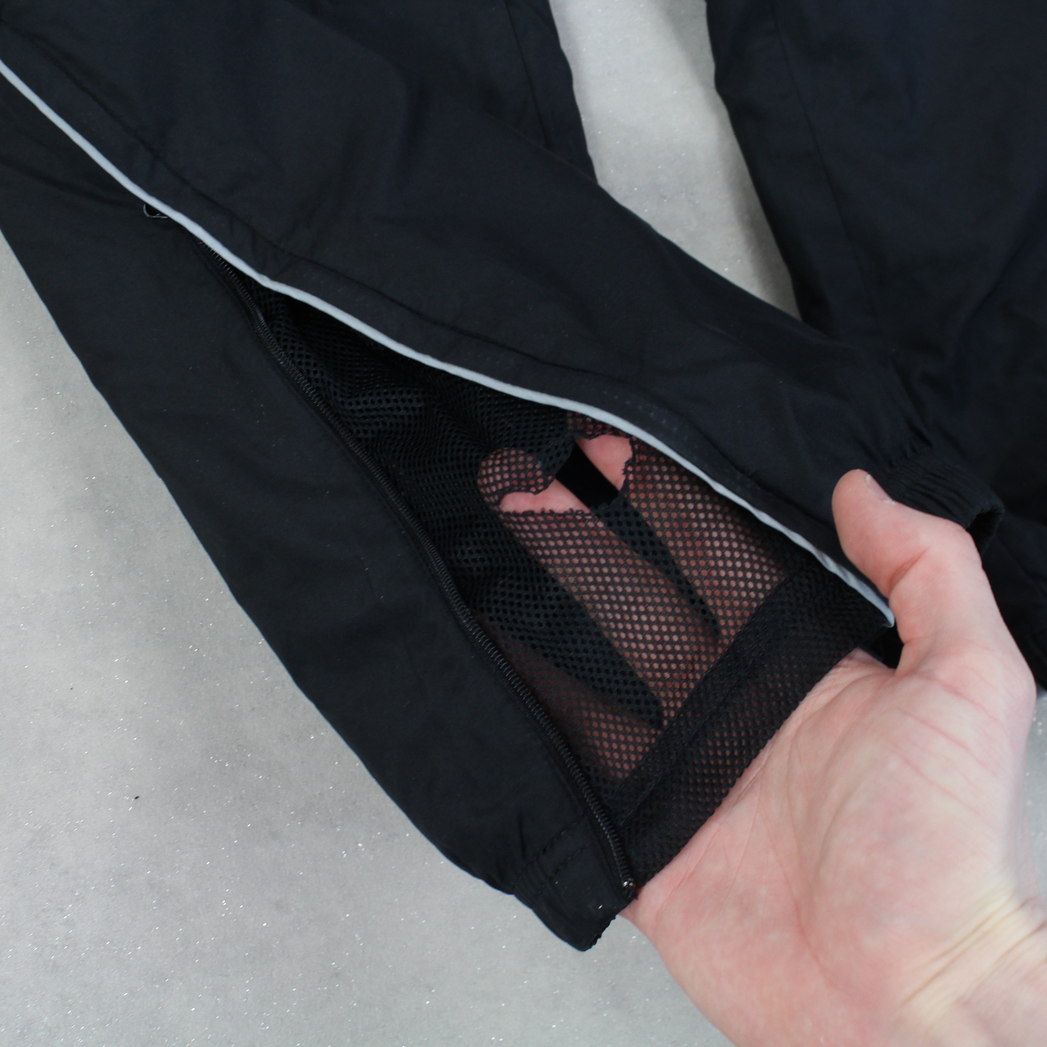 SUPER RARE 00s Air Max Trackpants Black-Kikonat