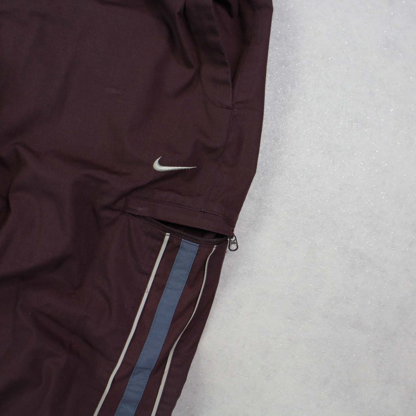 RARE 2000s Trackpants Burgundy-Kikonat