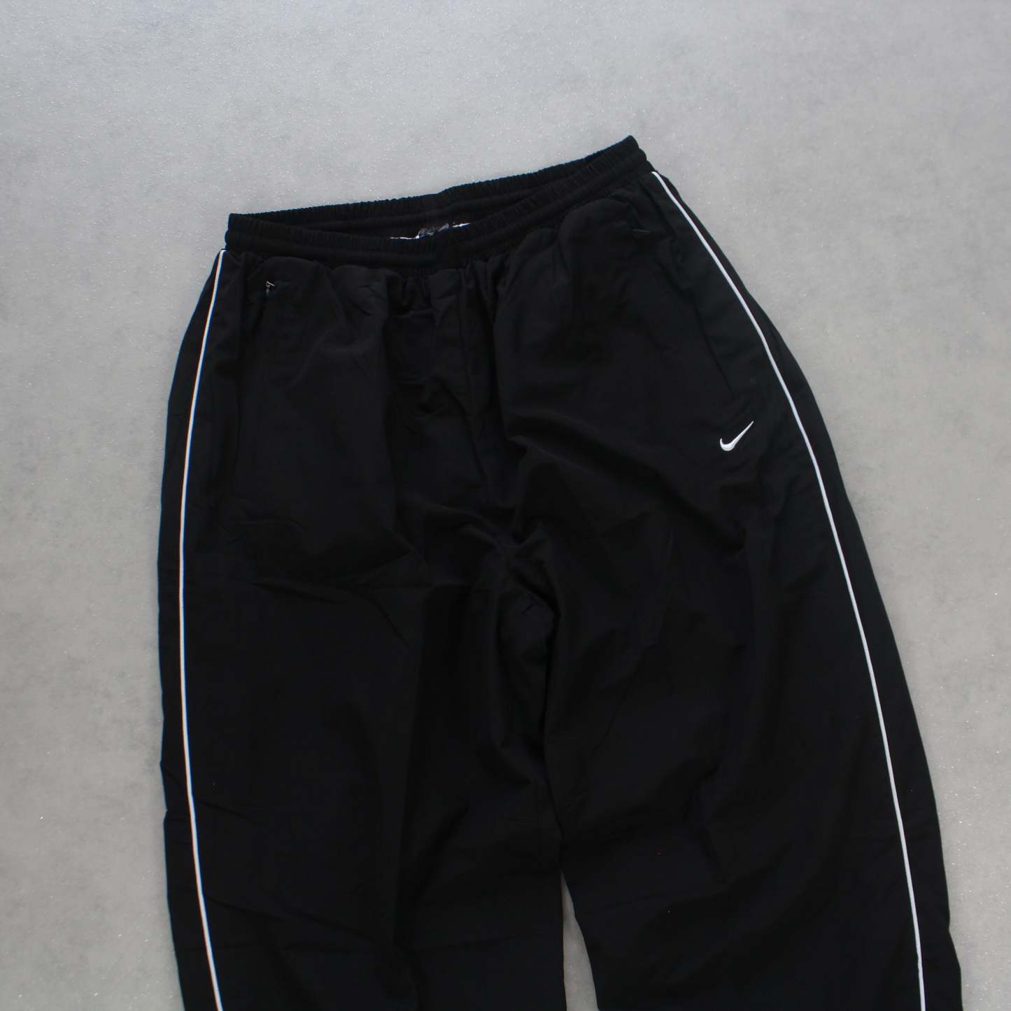 RARE 2000s Baggy Trackpants Black-Kikonat