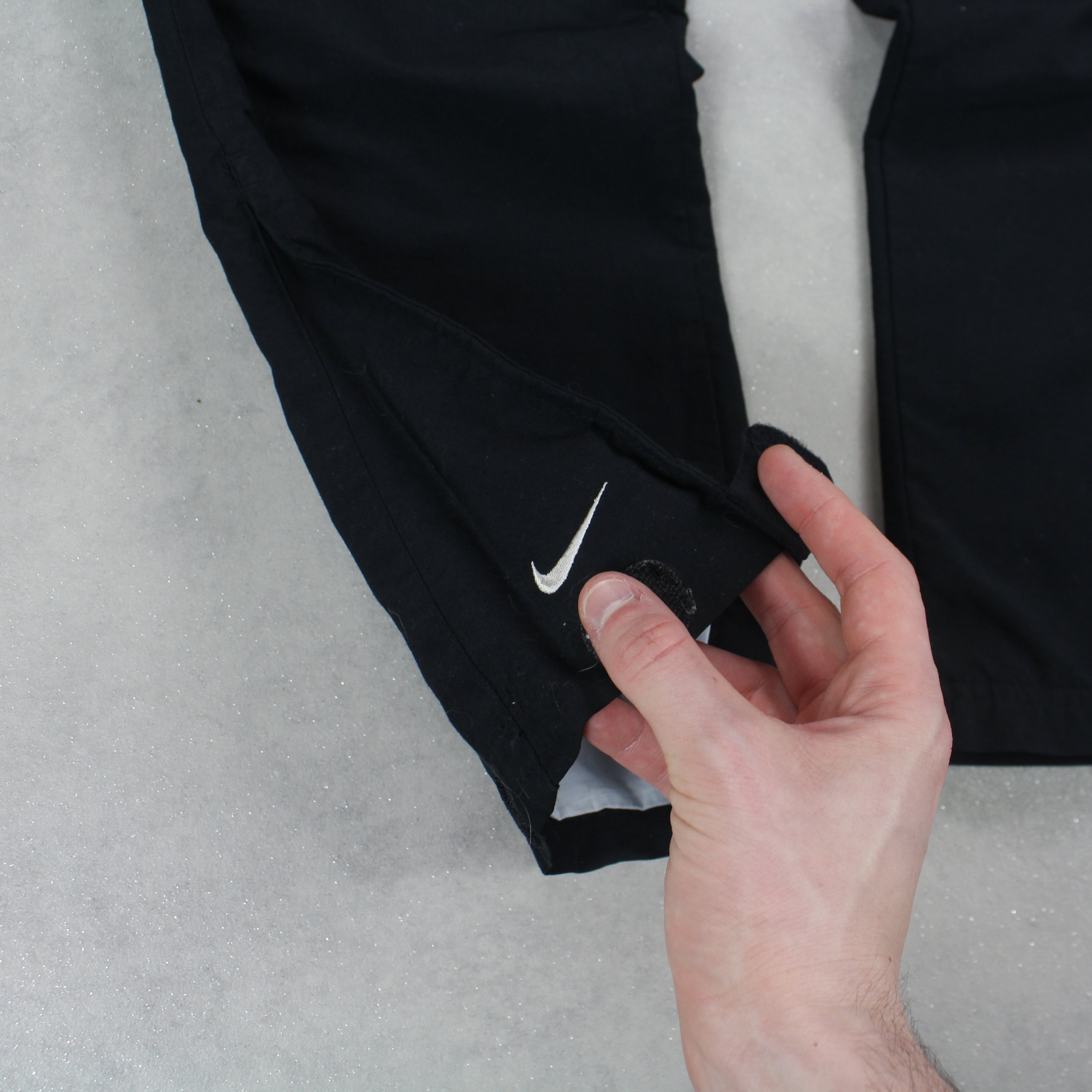 RARE 2000s Trackpants Black-Kikonat