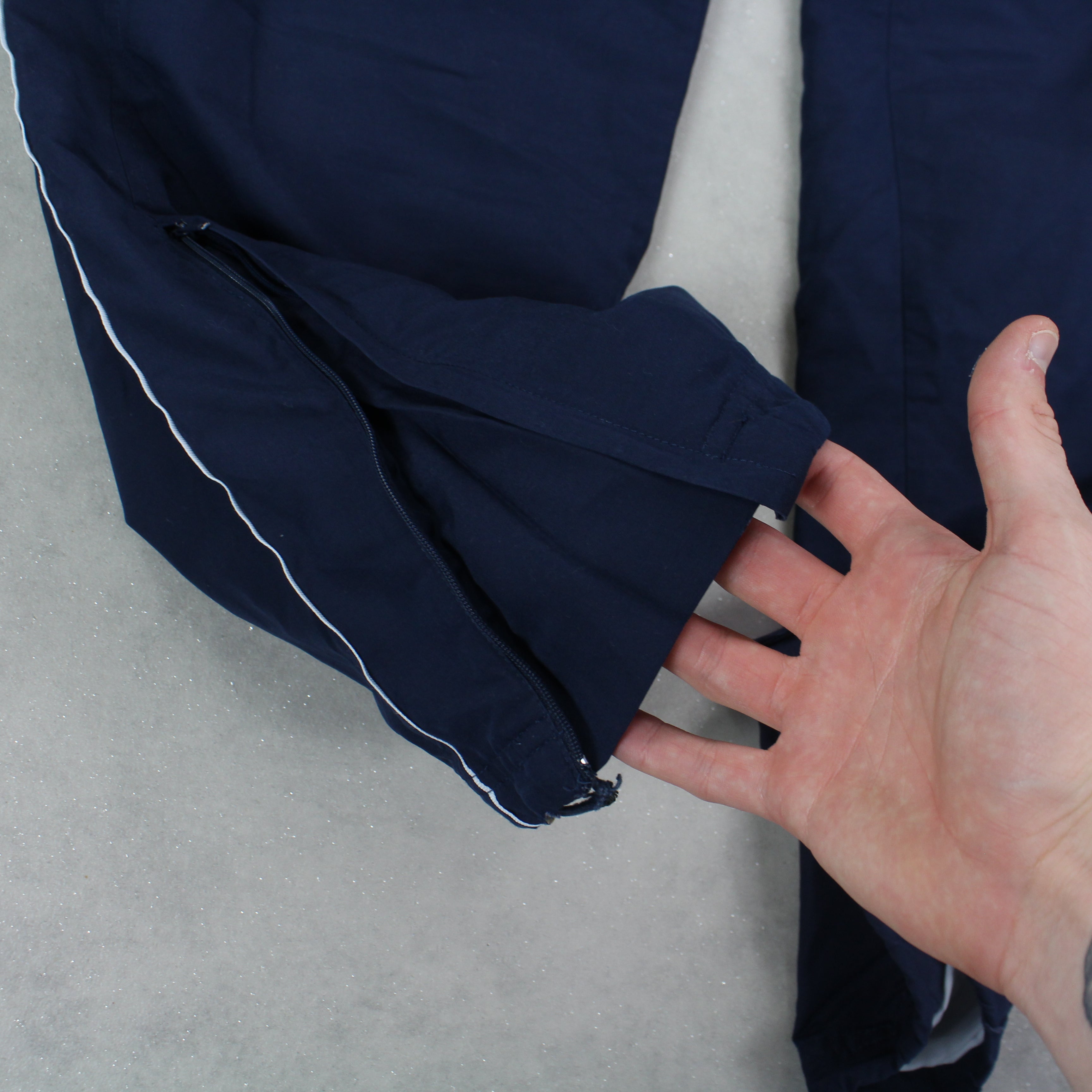 RARE 00s Spell Out Trackpants Navy-Kikonat