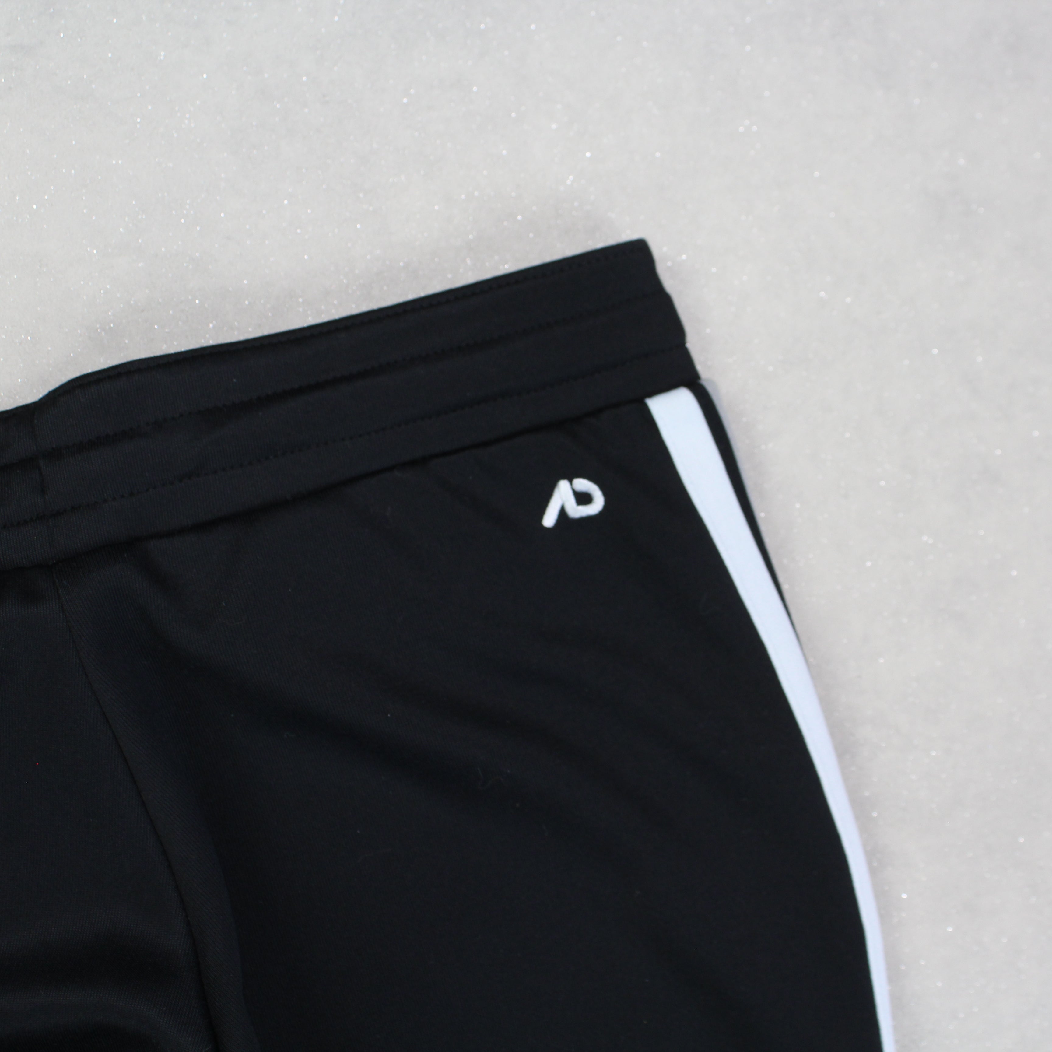 RARE 00s Trackpants Black-Kikonat