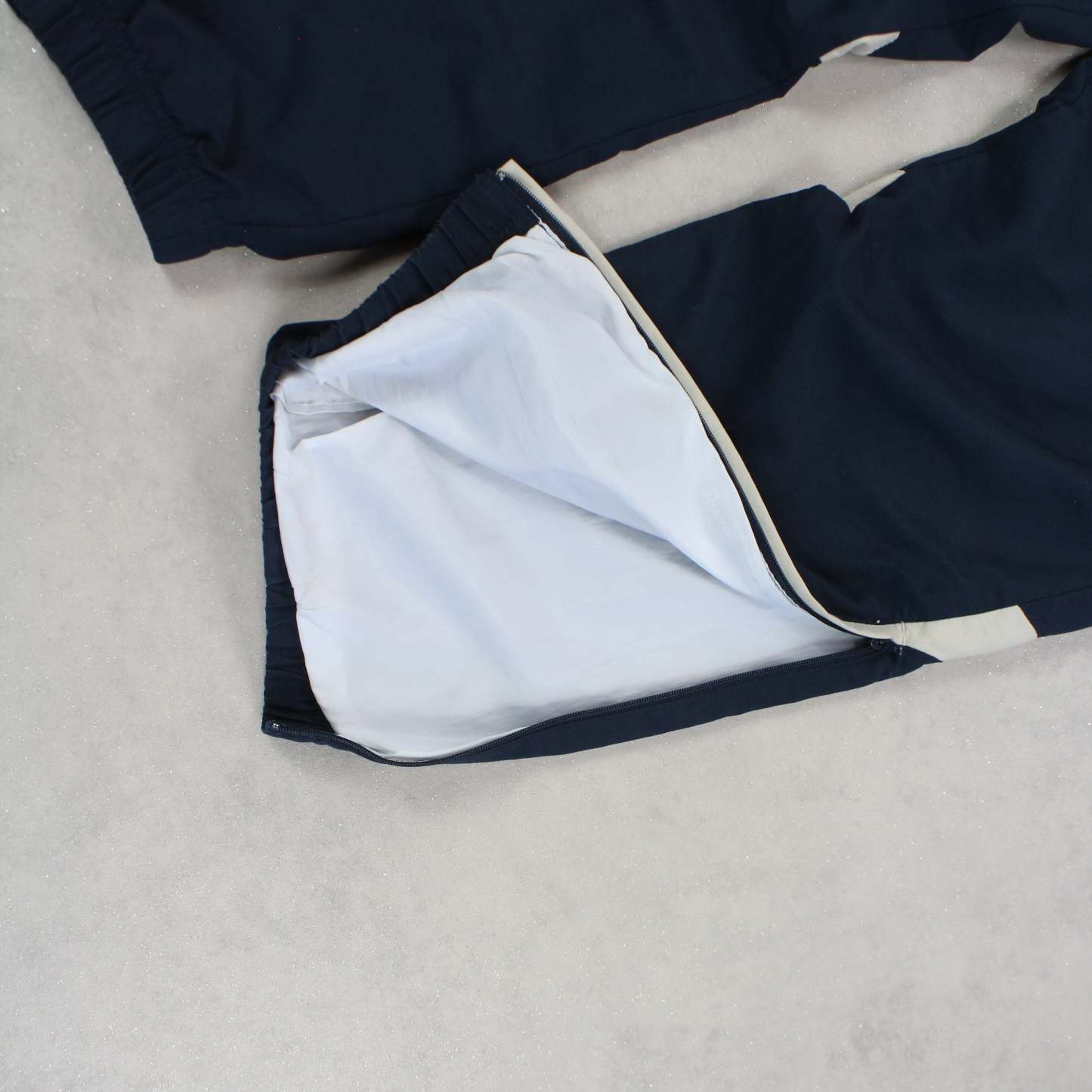 RARE 2000s Trackpants Navy-Kikonat