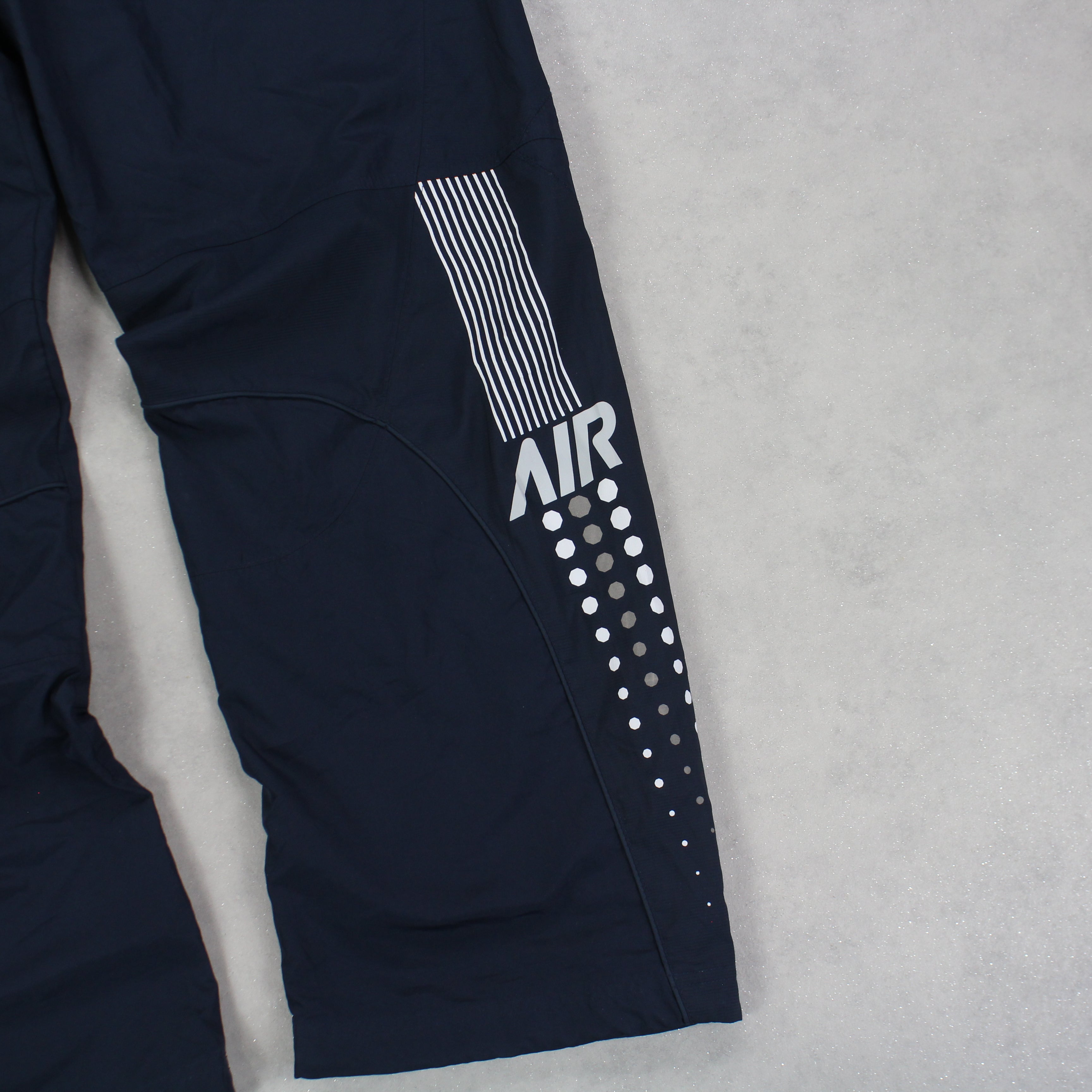 RARE 2000s Air Trackpants Navy-Kikonat