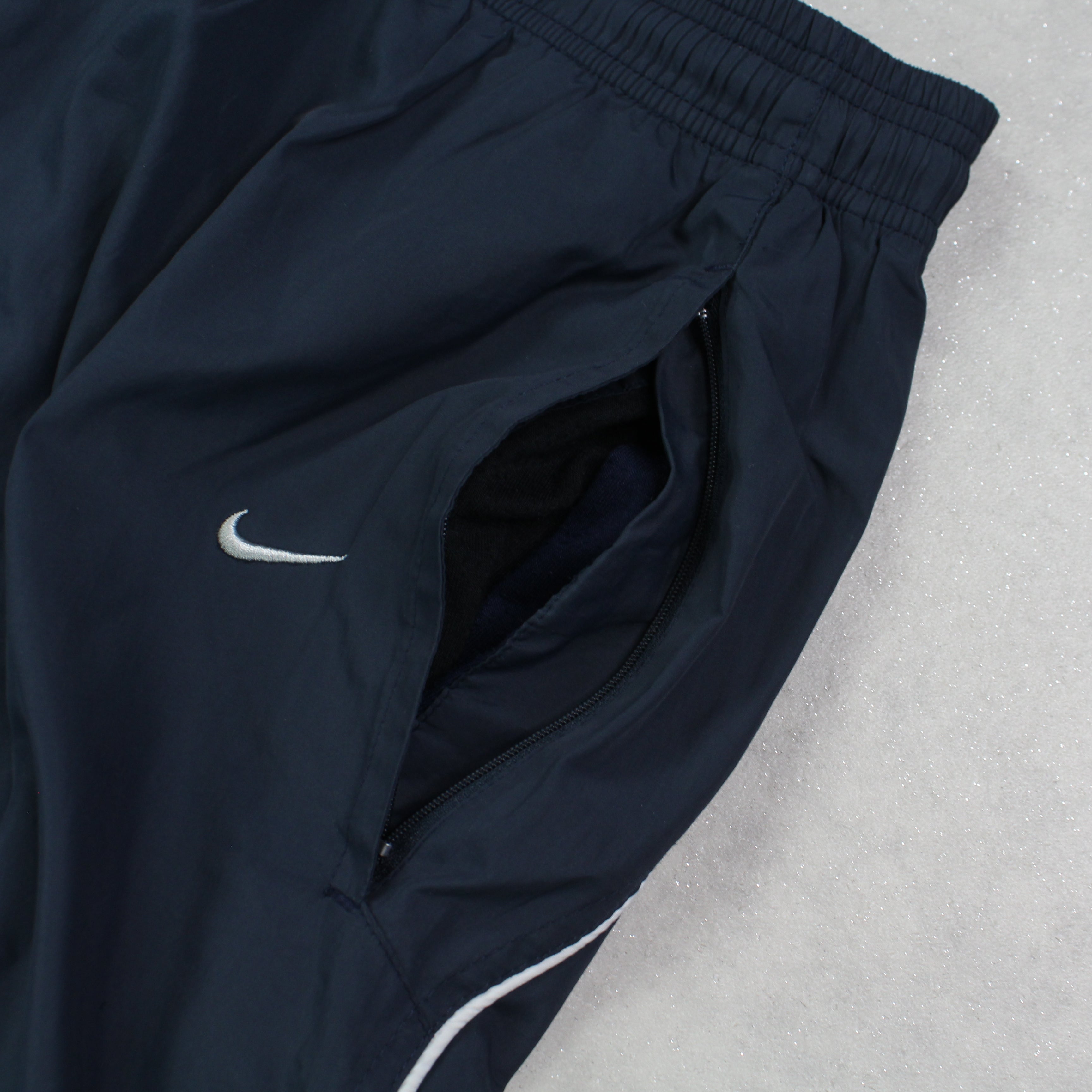 RARE 00s Athletic Trackpants Navy-Kikonat