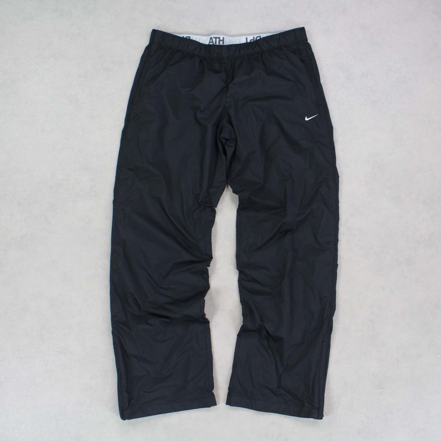 RARE 00s Trackpants Black-Kikonat