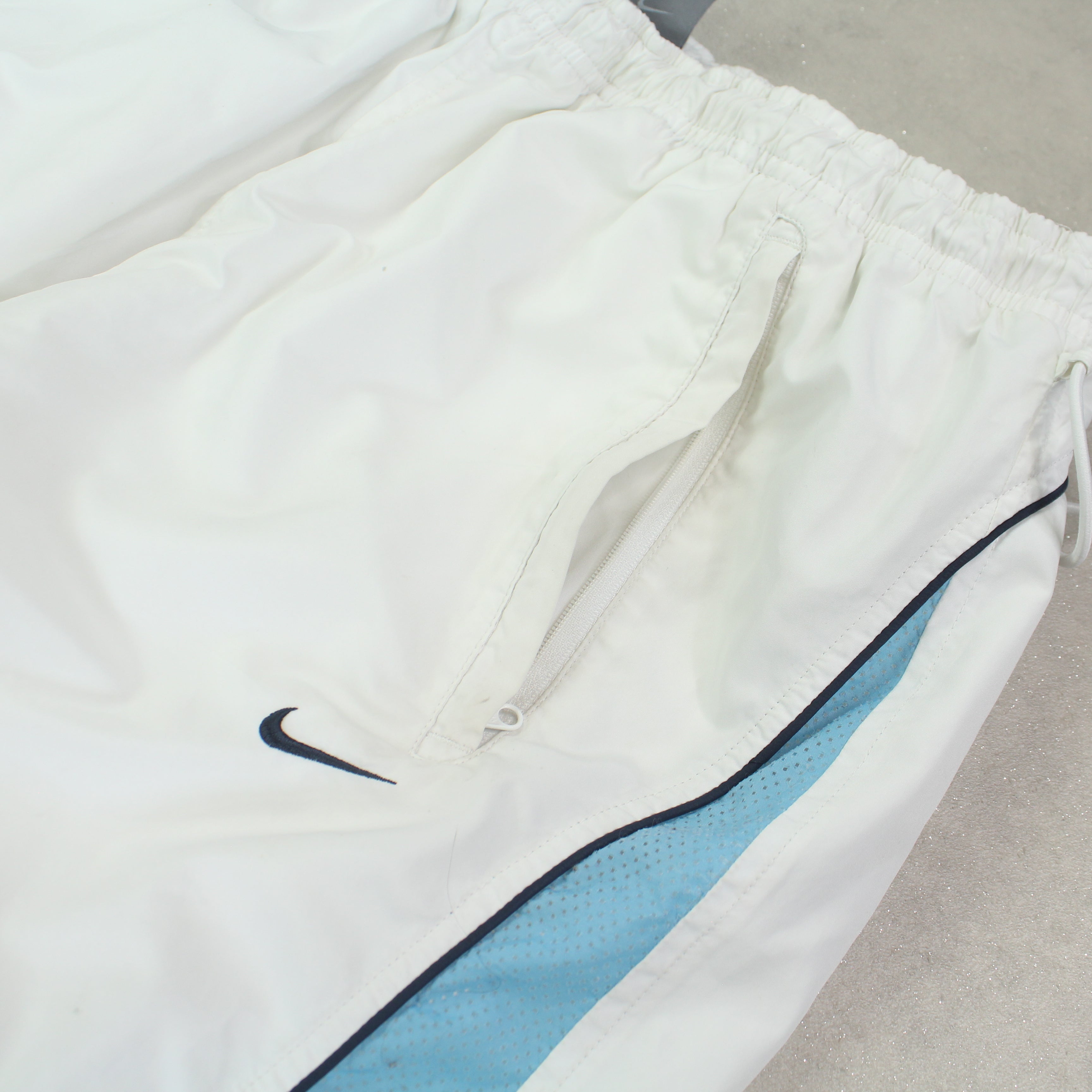 SUPER RARE 2000s Trackpants White-Kikonat