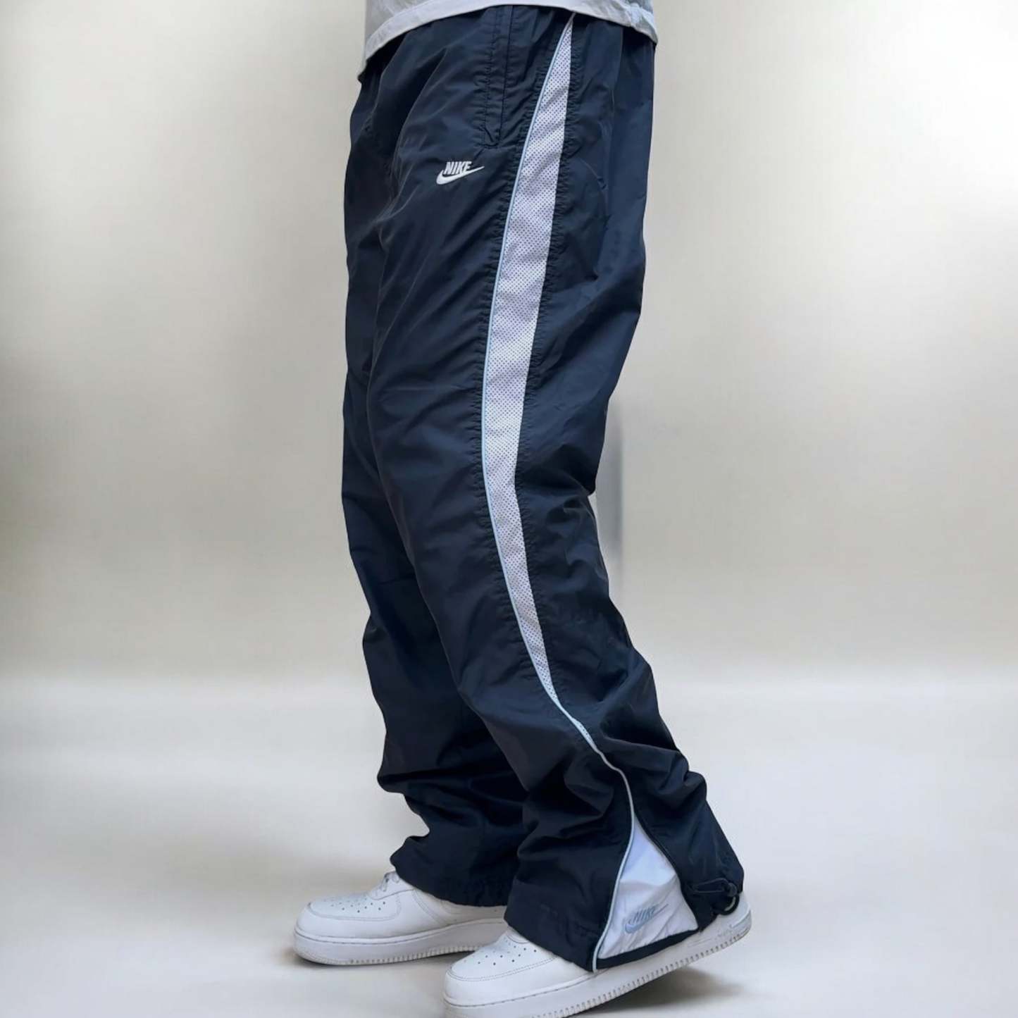 SUPER RARE 2000s Trackpants Navy-Kikonat