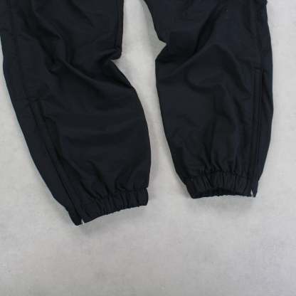 RARE 2000s Trackpants Black-Kikonat