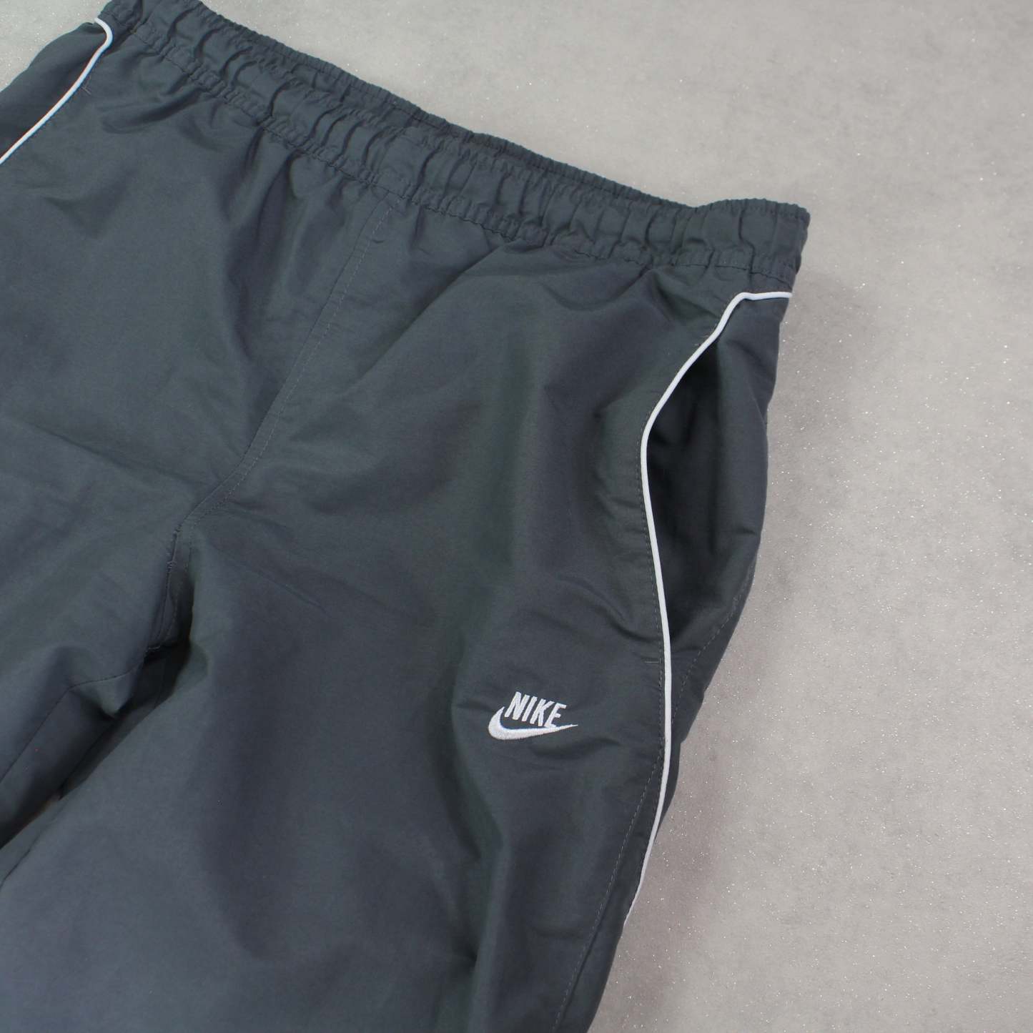 SUPER RARE 00s Trackpants Grey-Kikonat