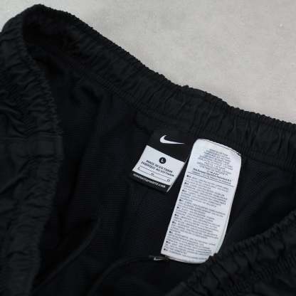 RARE 2000s Trackpants Black-Kikonat