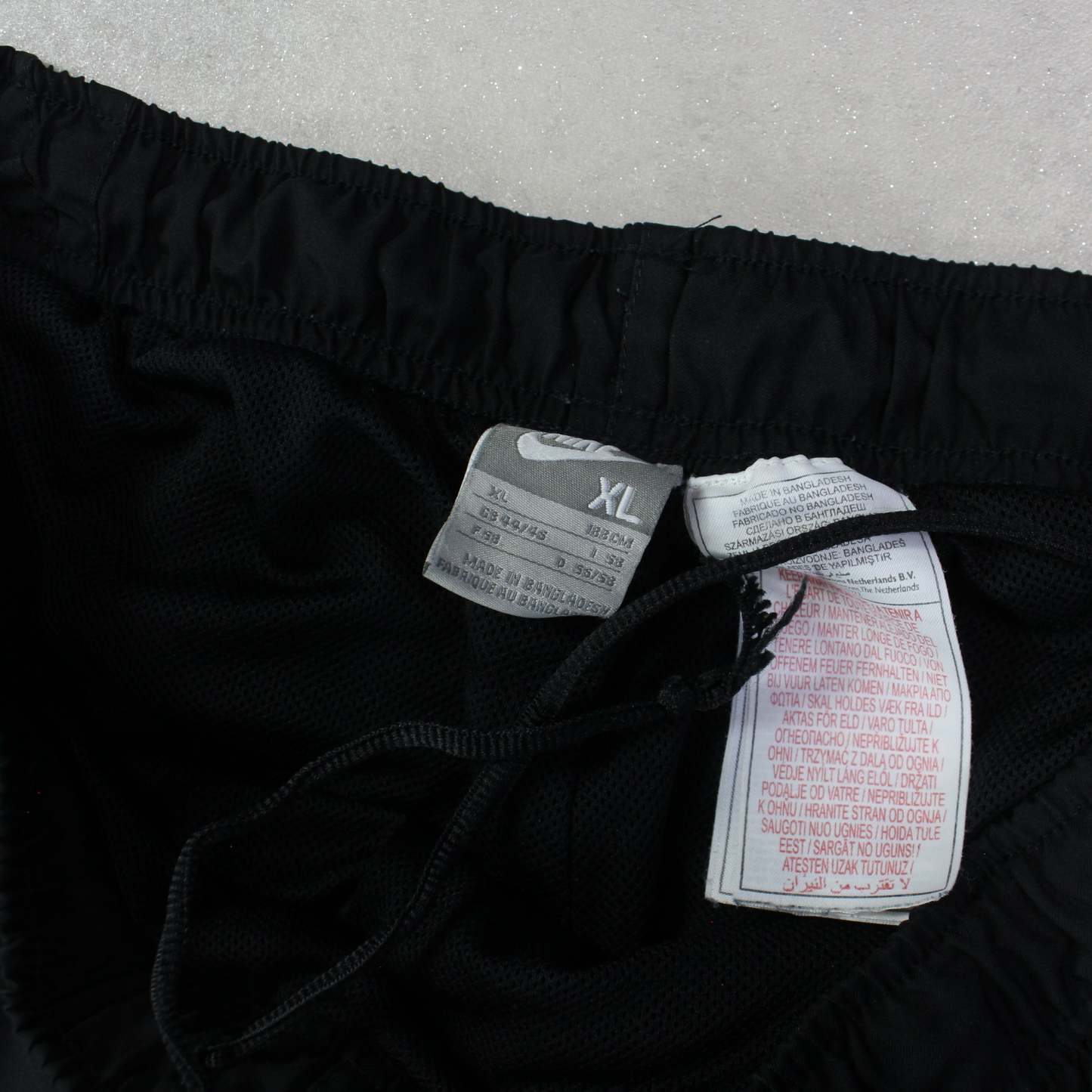 RARE 2000s Baggy Trackpants Black-Kikonat