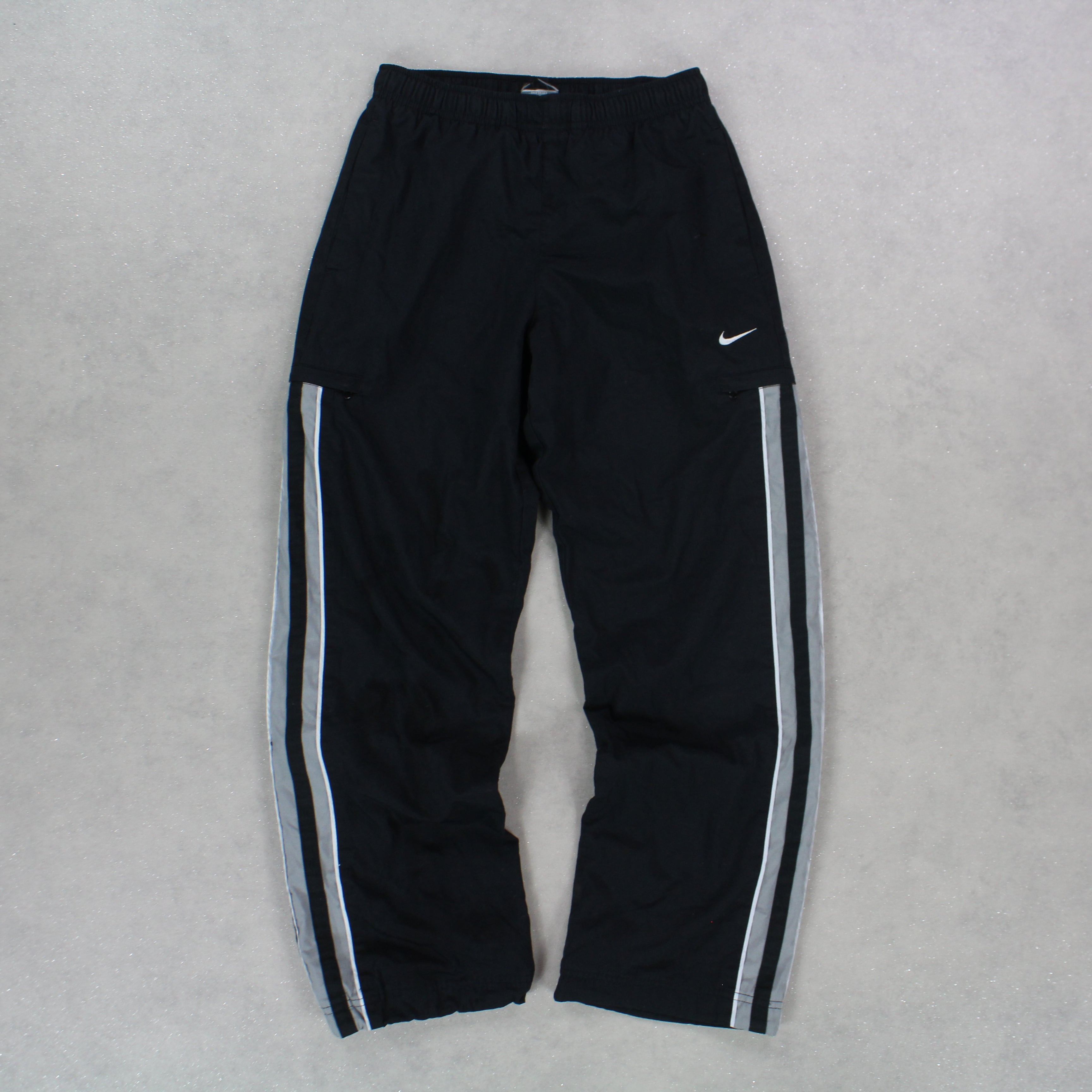 RARE 2000s Trackpants Black-Kikonat