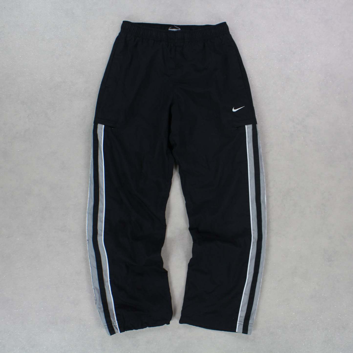 RARE 2000s Trackpants Black-Kikonat