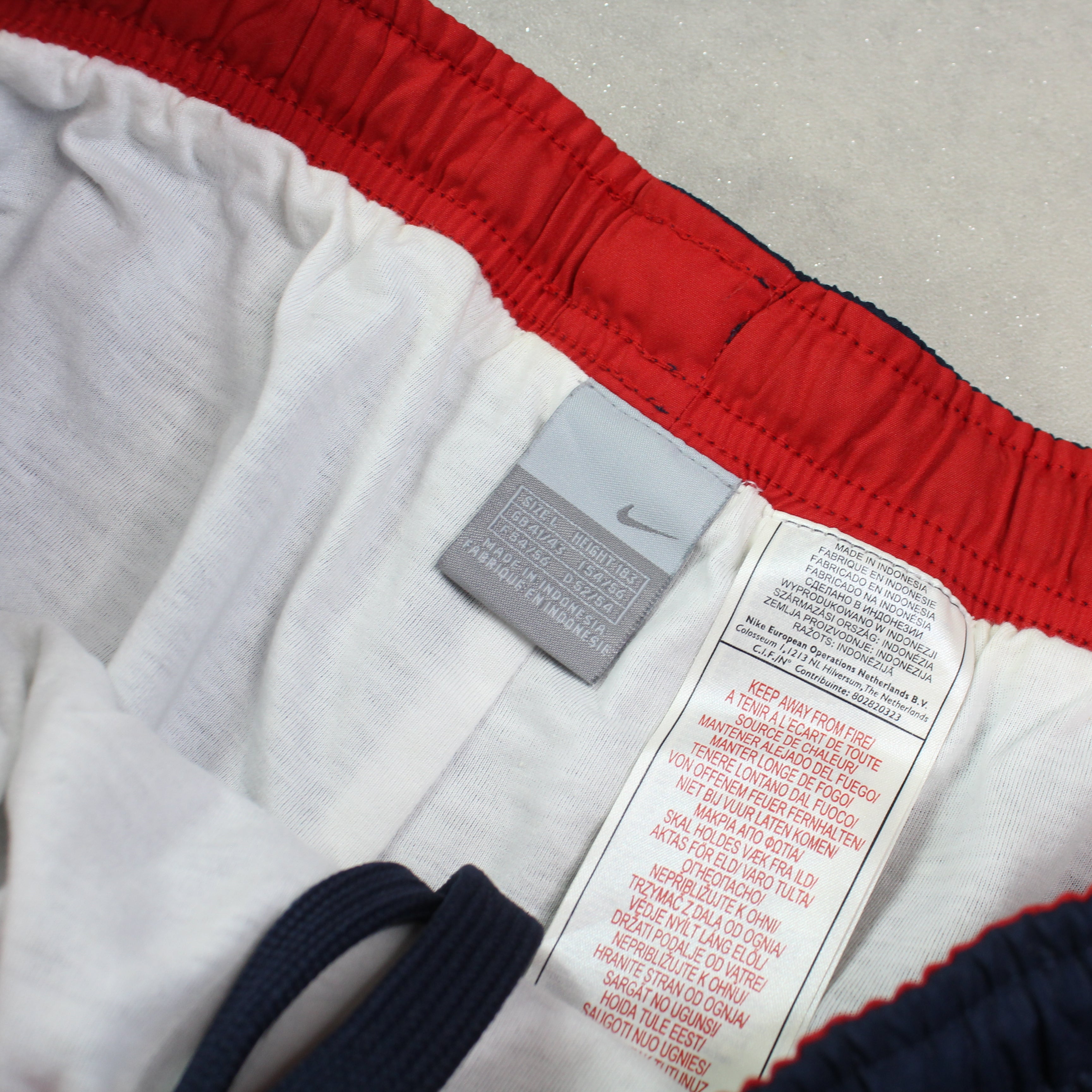 RARE 00s Trackpants Navy-Kikonat