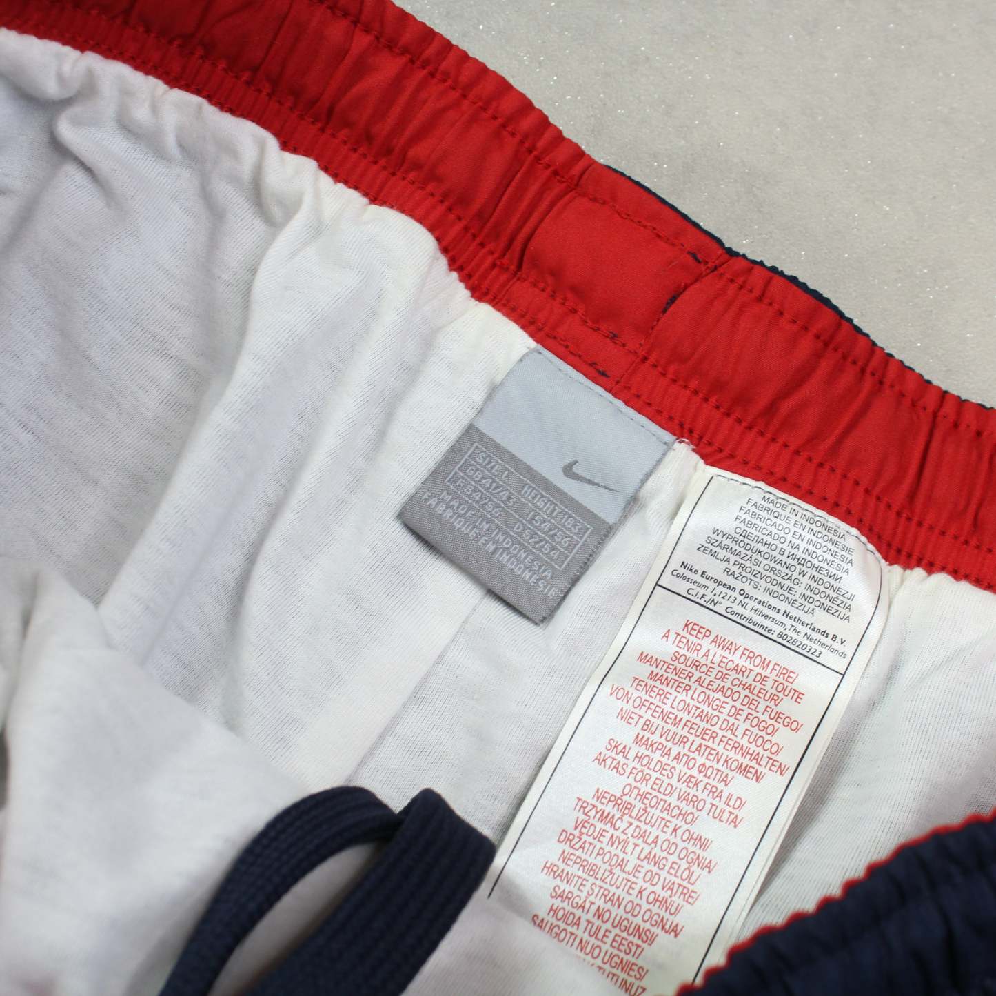 RARE 00s Trackpants Navy-Kikonat