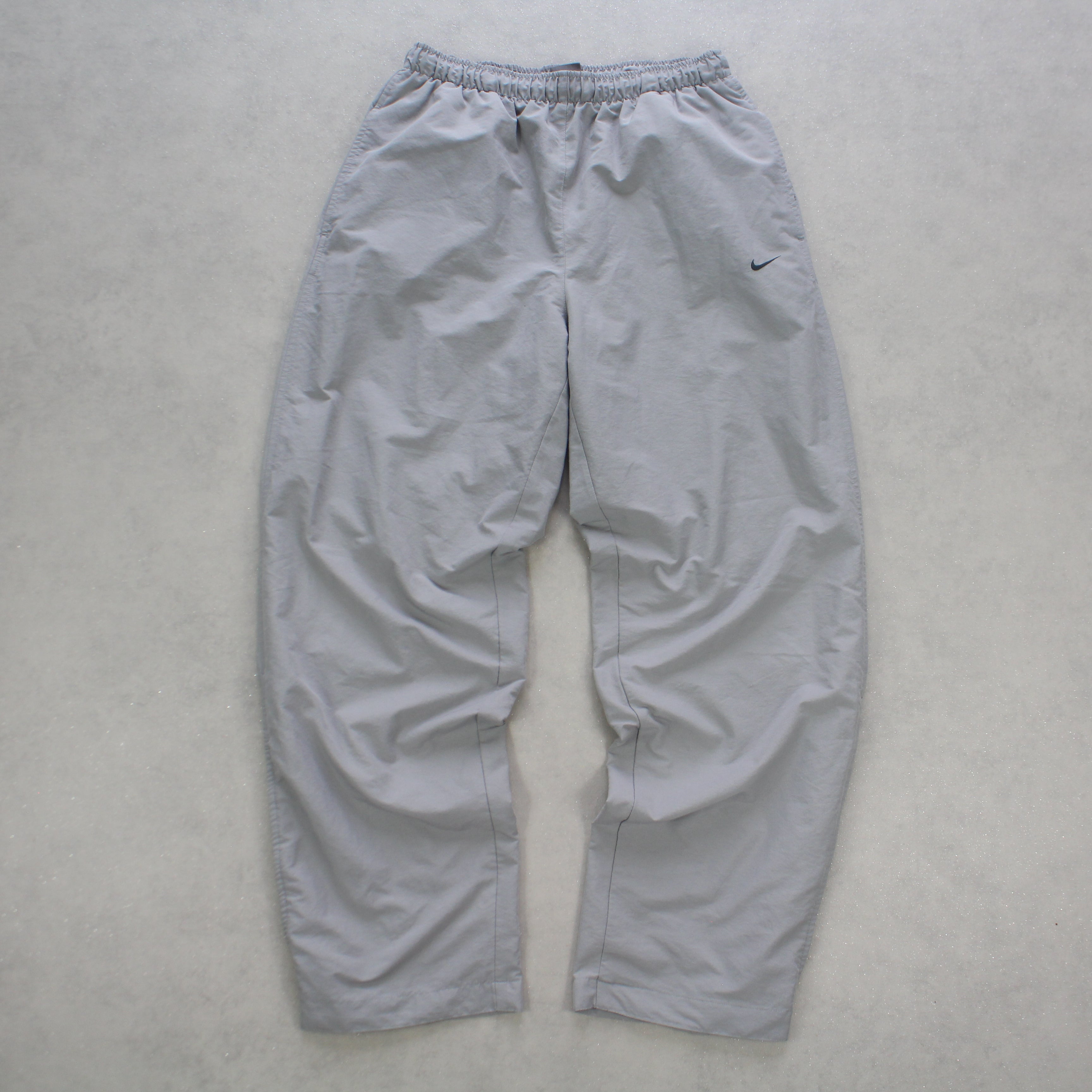 RARE 2000s Baggy Trackpants Grey-Kikonat