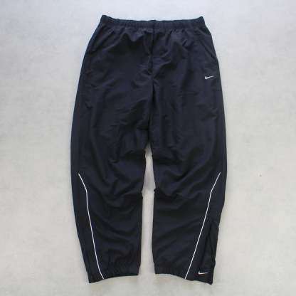 RARE 2000s Trackpants Black-Kikonat