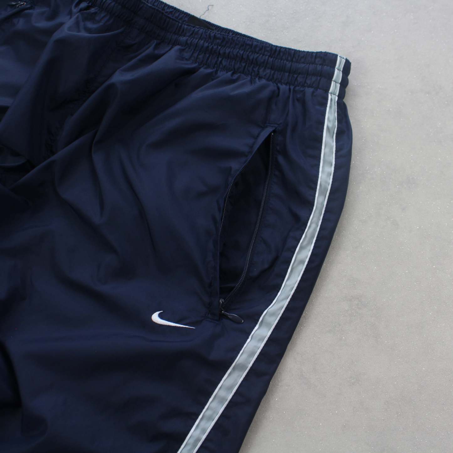 RARE 1990s Baggy Trackpants Navy-Kikonat