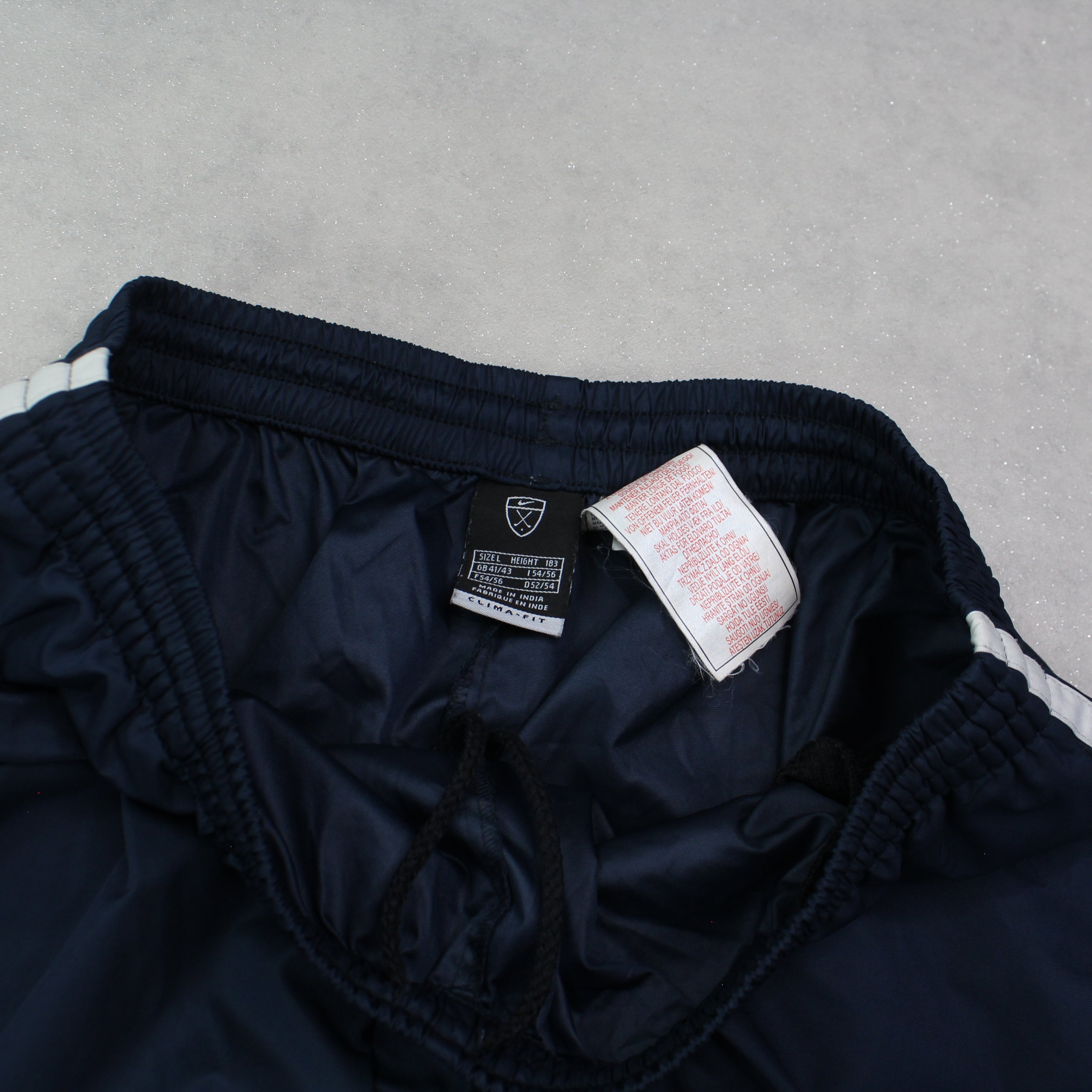 RARE 00s Baggy Trackpants Navy-Kikonat