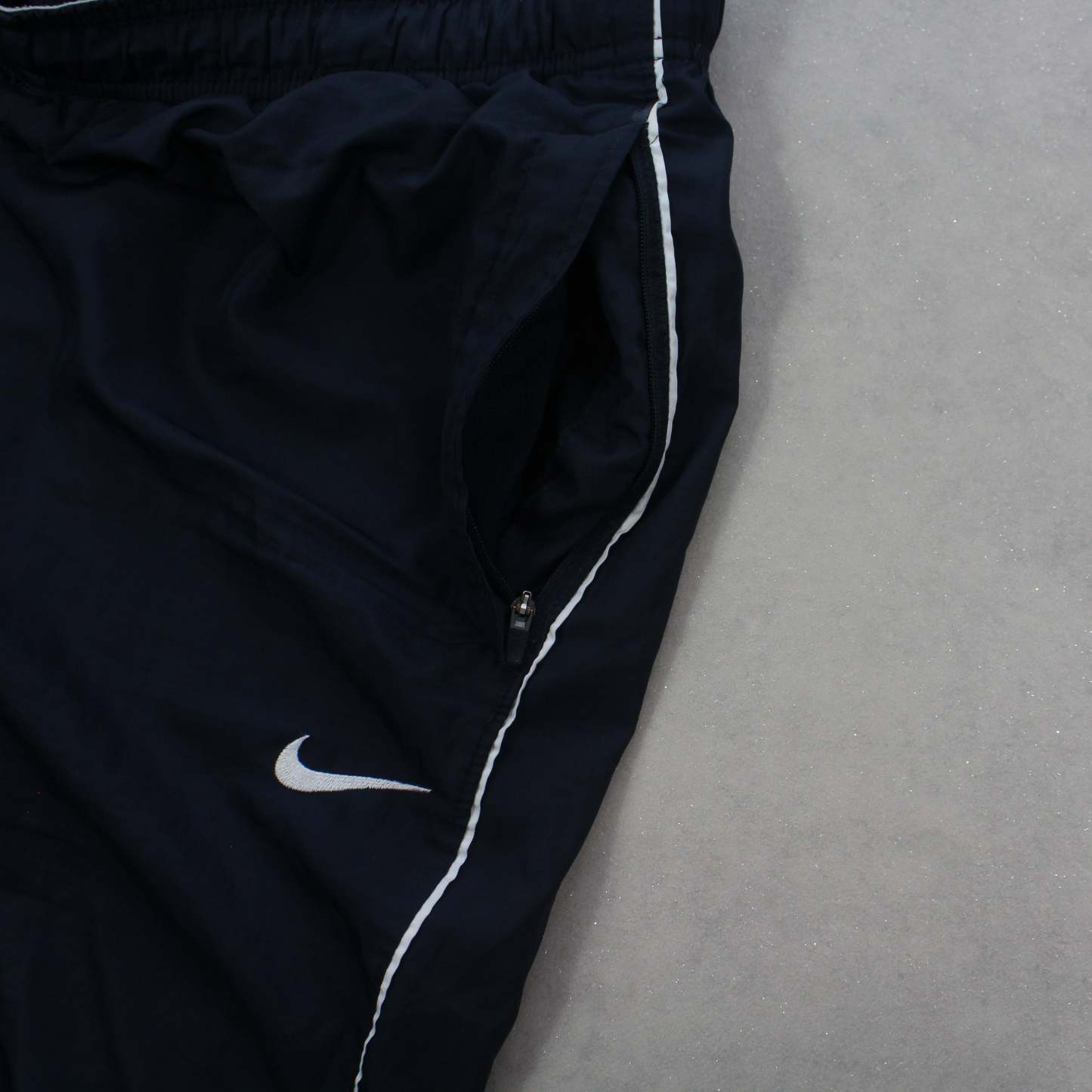RARE 2000s Baggy Trackpants Navy-Kikonat