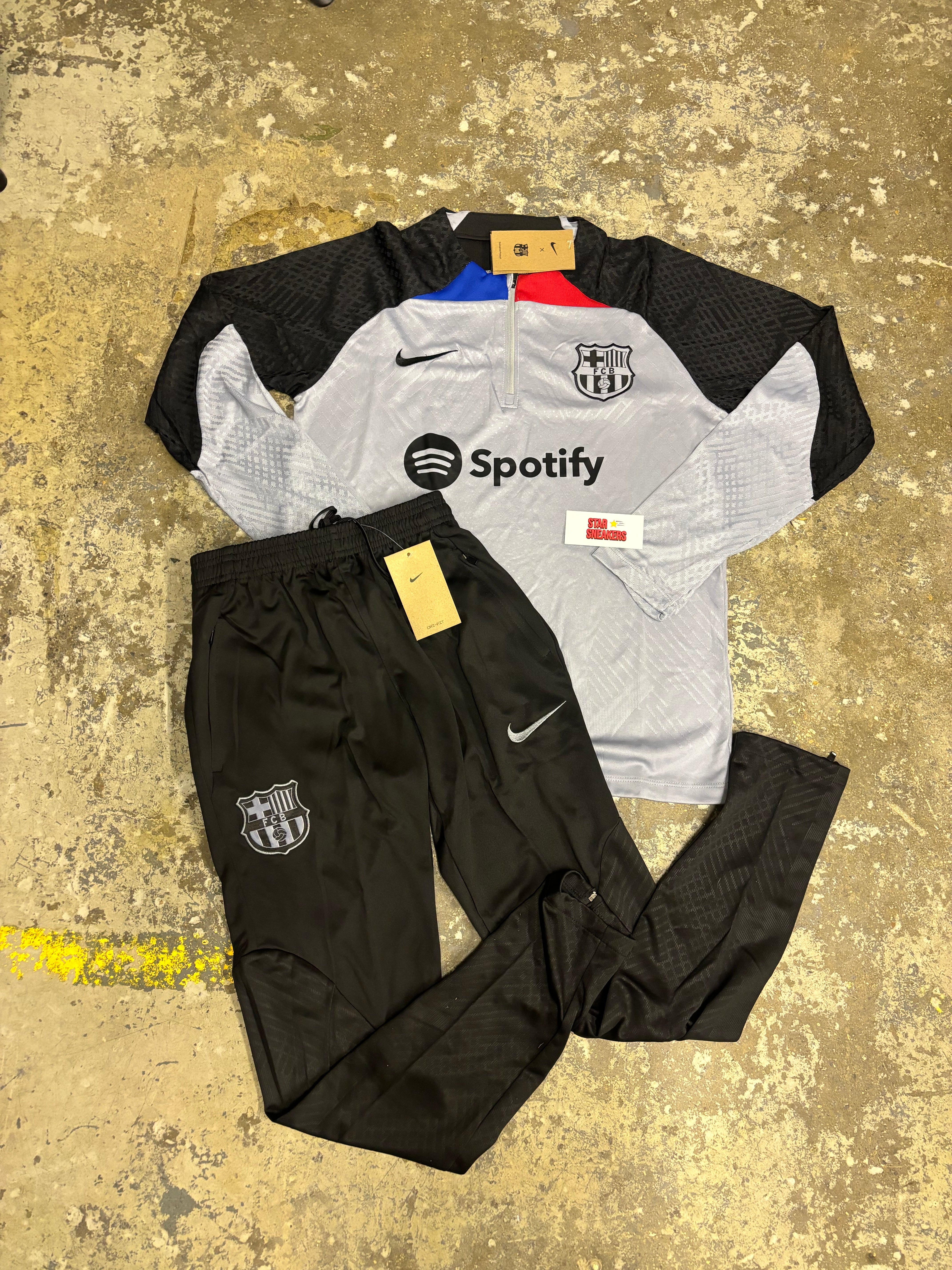 Barcelona Dri-Fit Tracksuit-Kikonat