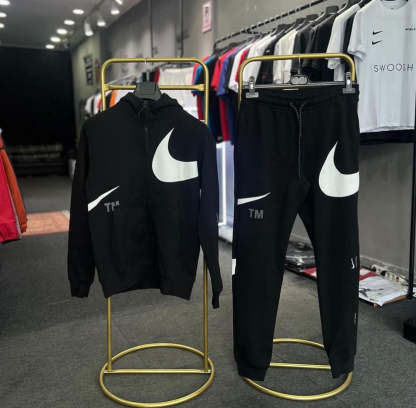 Conjunto  Big Swoosg-Kikonat