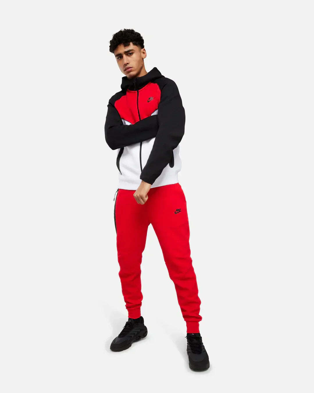 Conjunto  Tech Fleece-Kikonat
