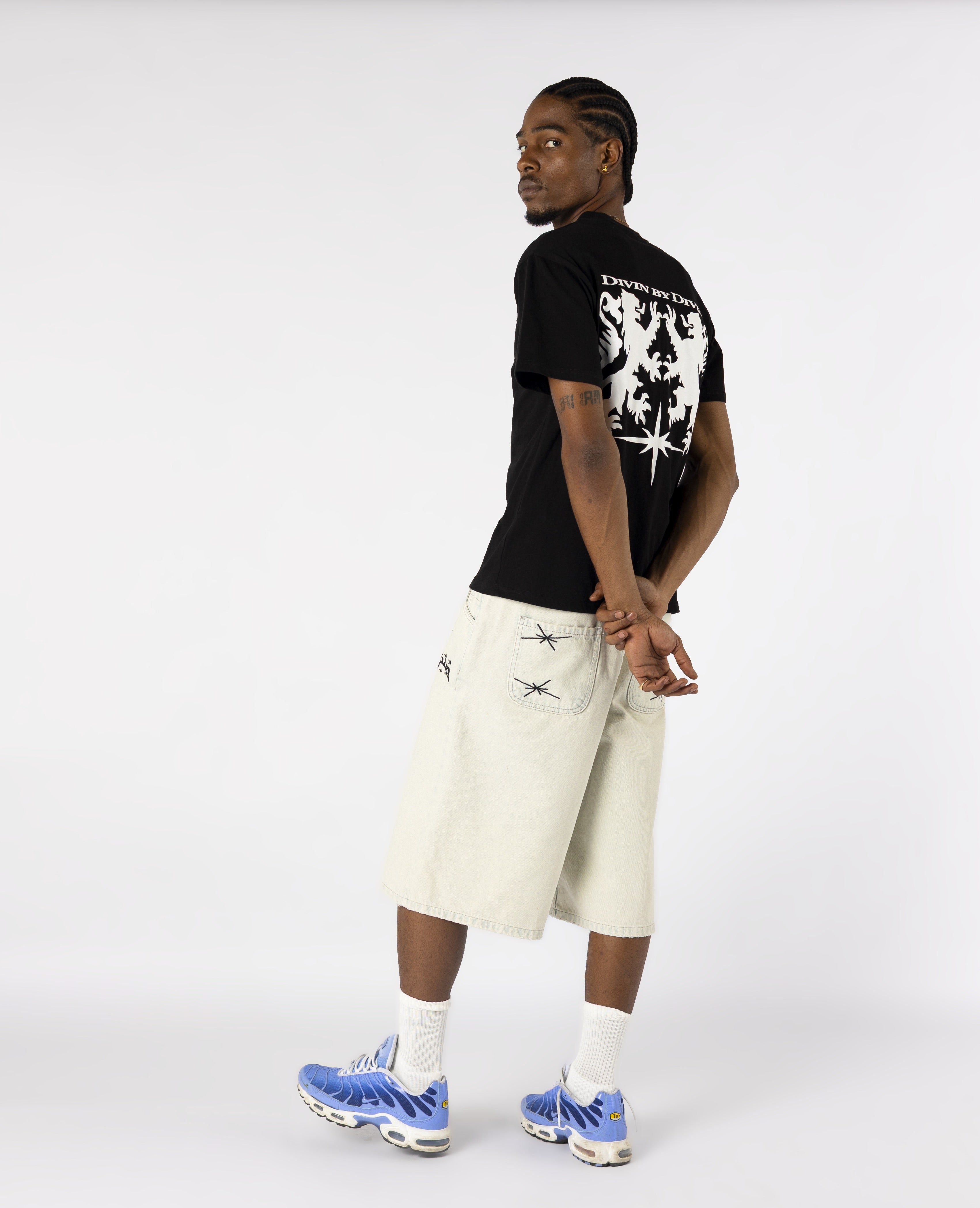 BLACK BEAST T-SHIRT-Kikonat