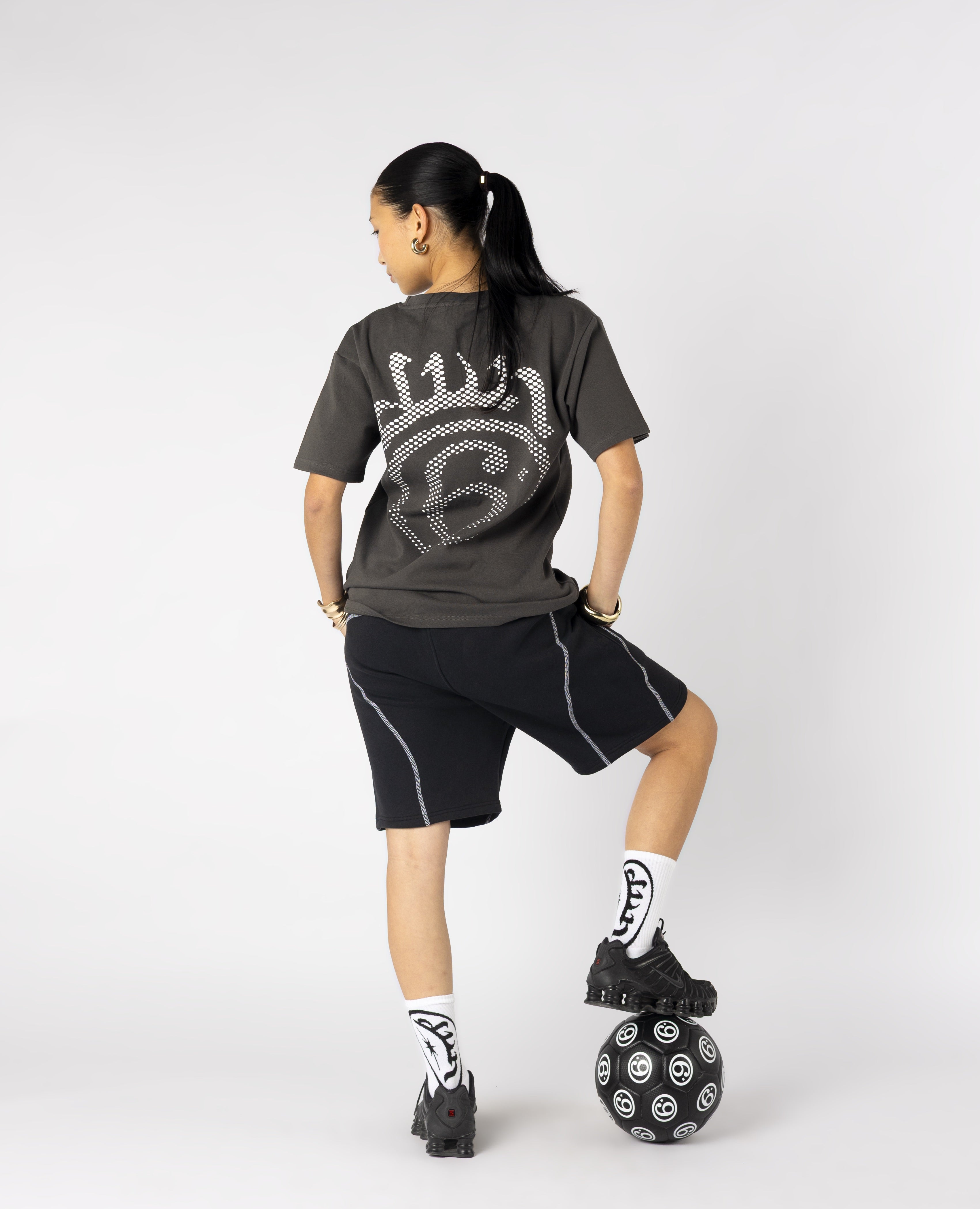 DARK HOLE PRINT T-SHIRT-Kikonat