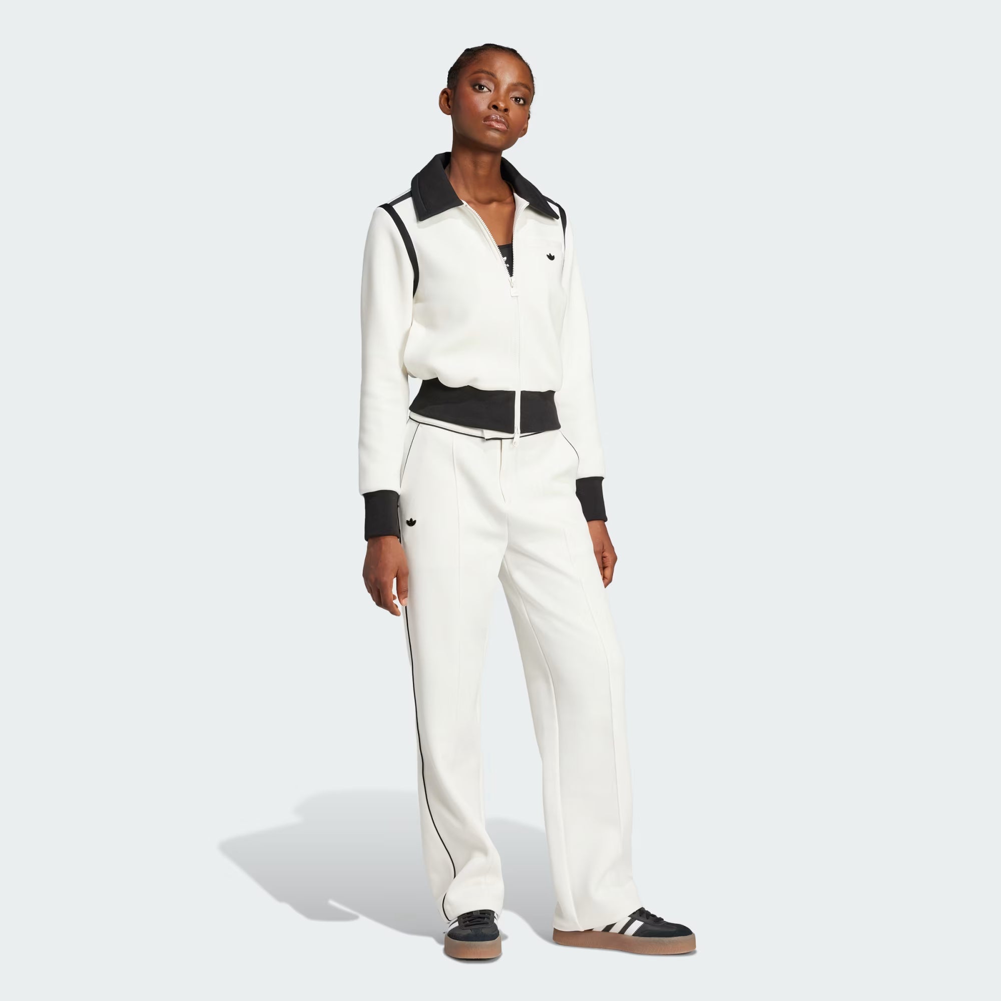 Collared Track-Kikonat