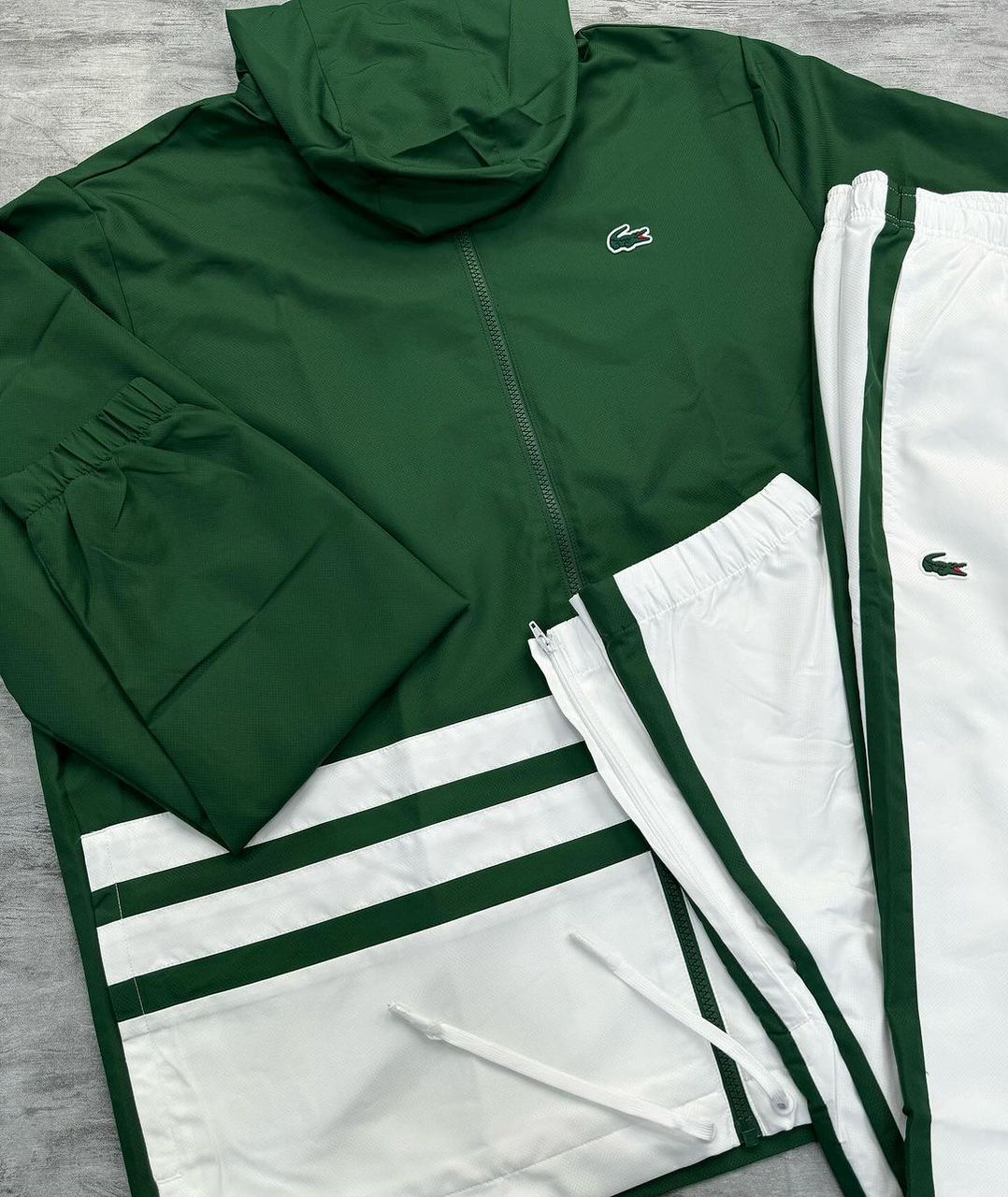 Conjunto Lcst Tracksuit-Kikonat