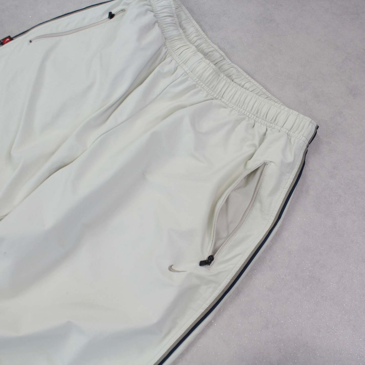 SUPER RARE 00s Trackpants Cream-Kikonat