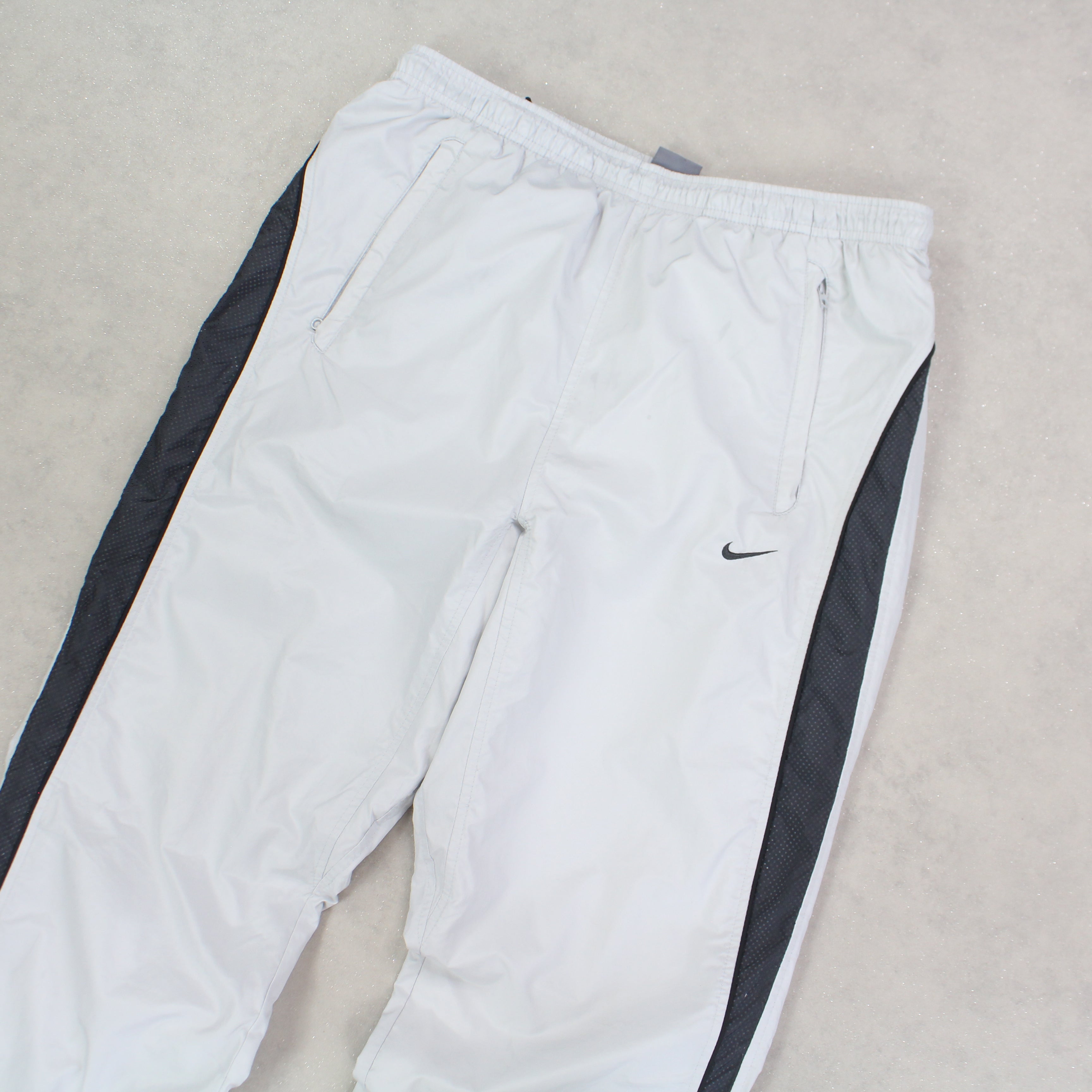 SUPER RARE 00s Trackpants Grey-Kikonat