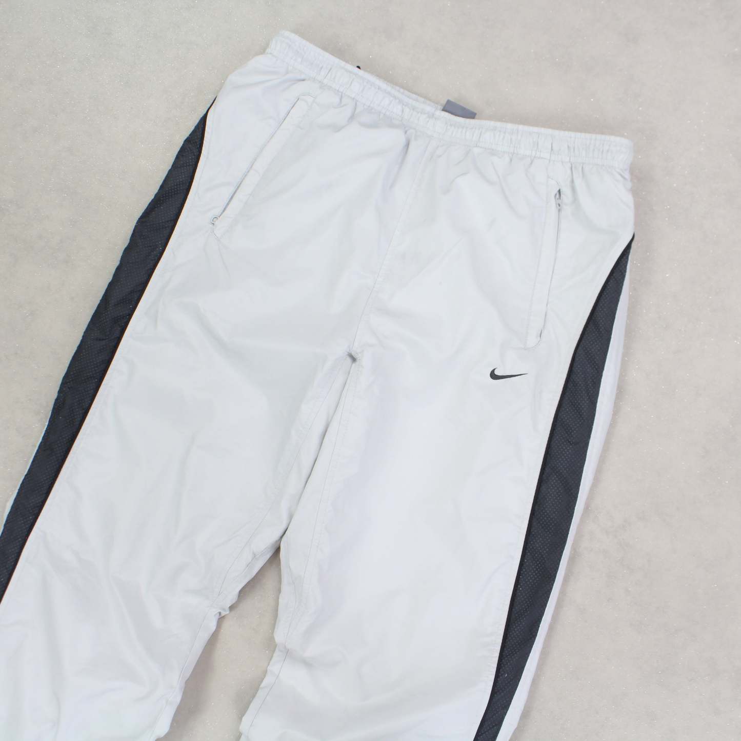 SUPER RARE 00s Trackpants Grey-Kikonat