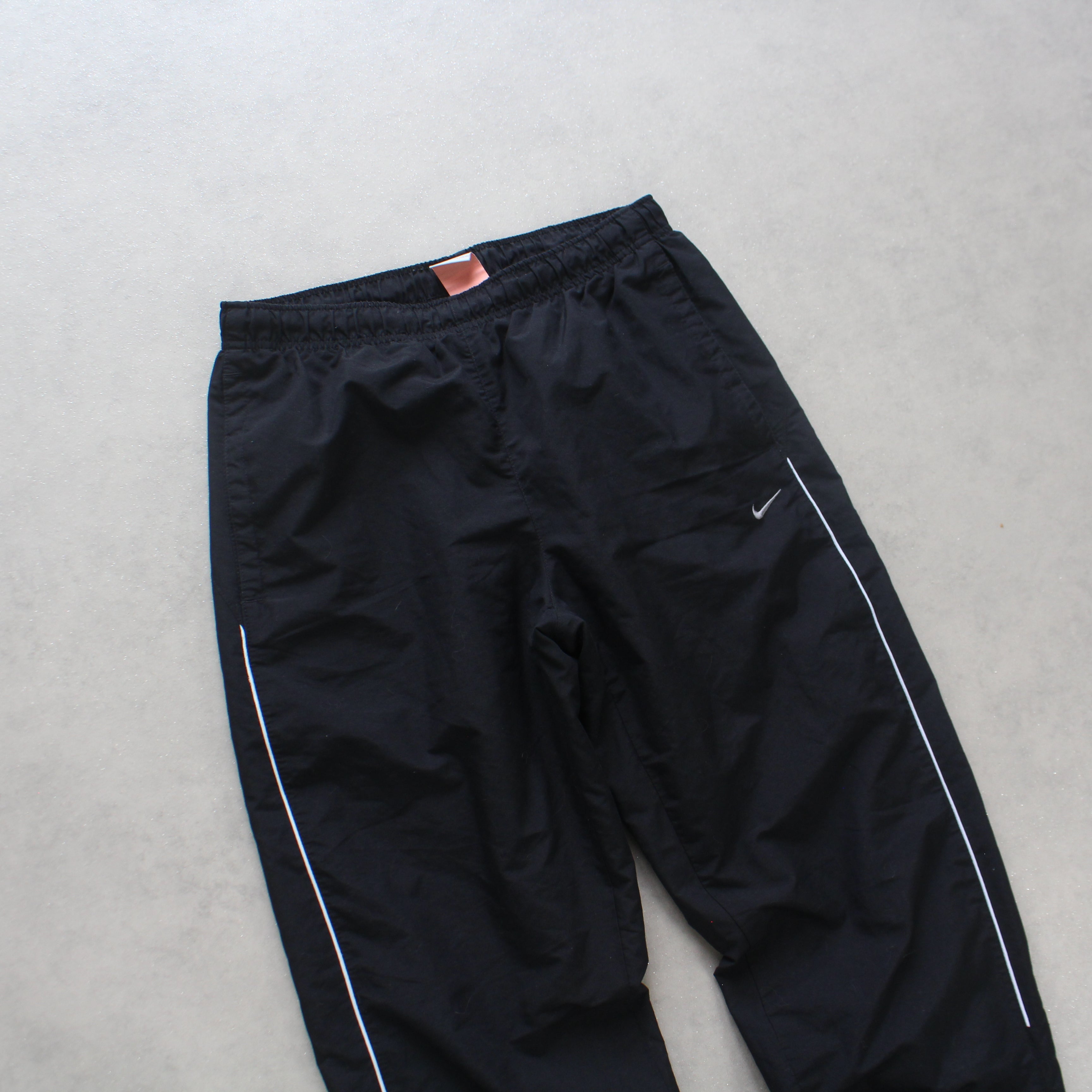 RARE 2000s Trackpants Black-Kikonat