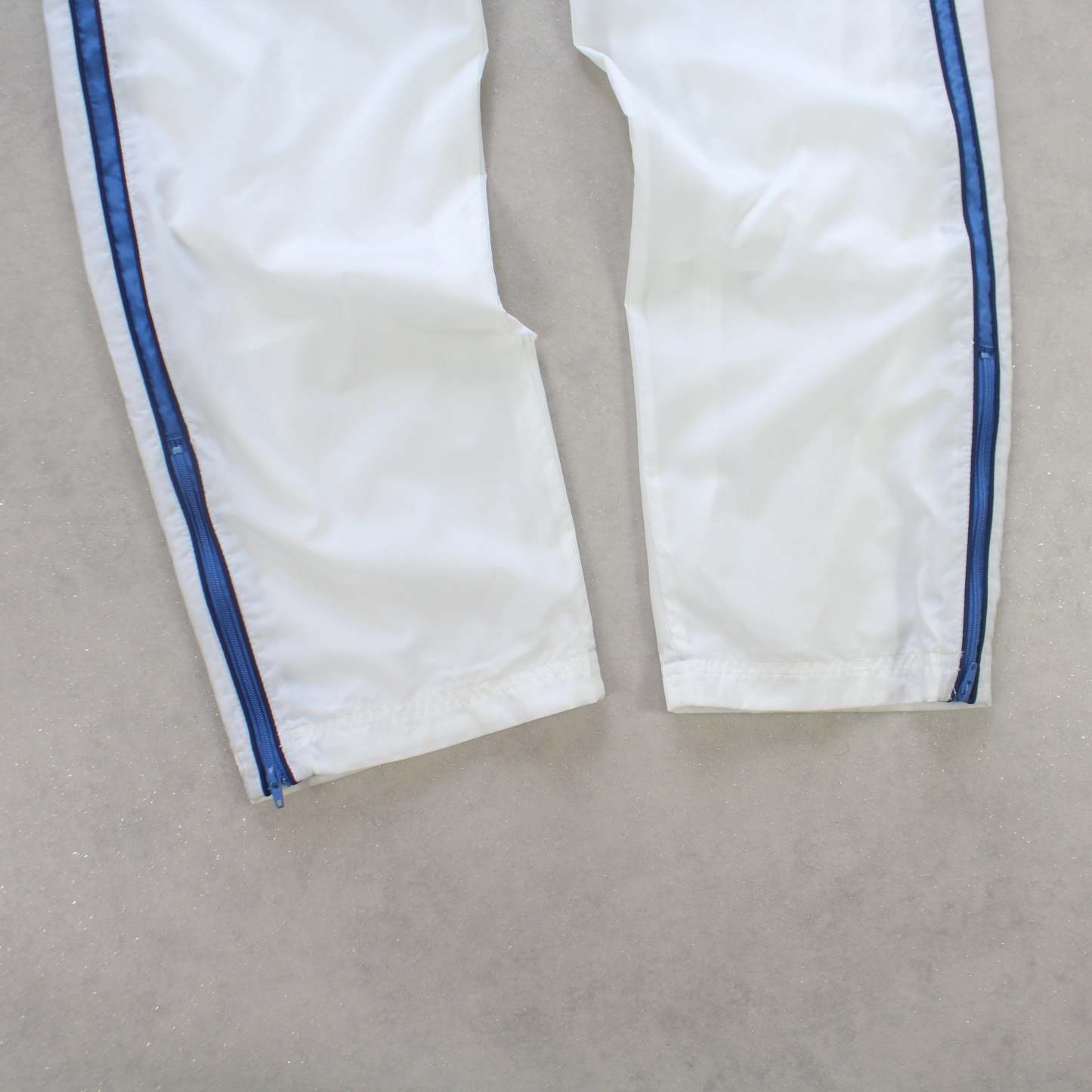 SUPER RARE 2000s Trackpants White-Kikonat