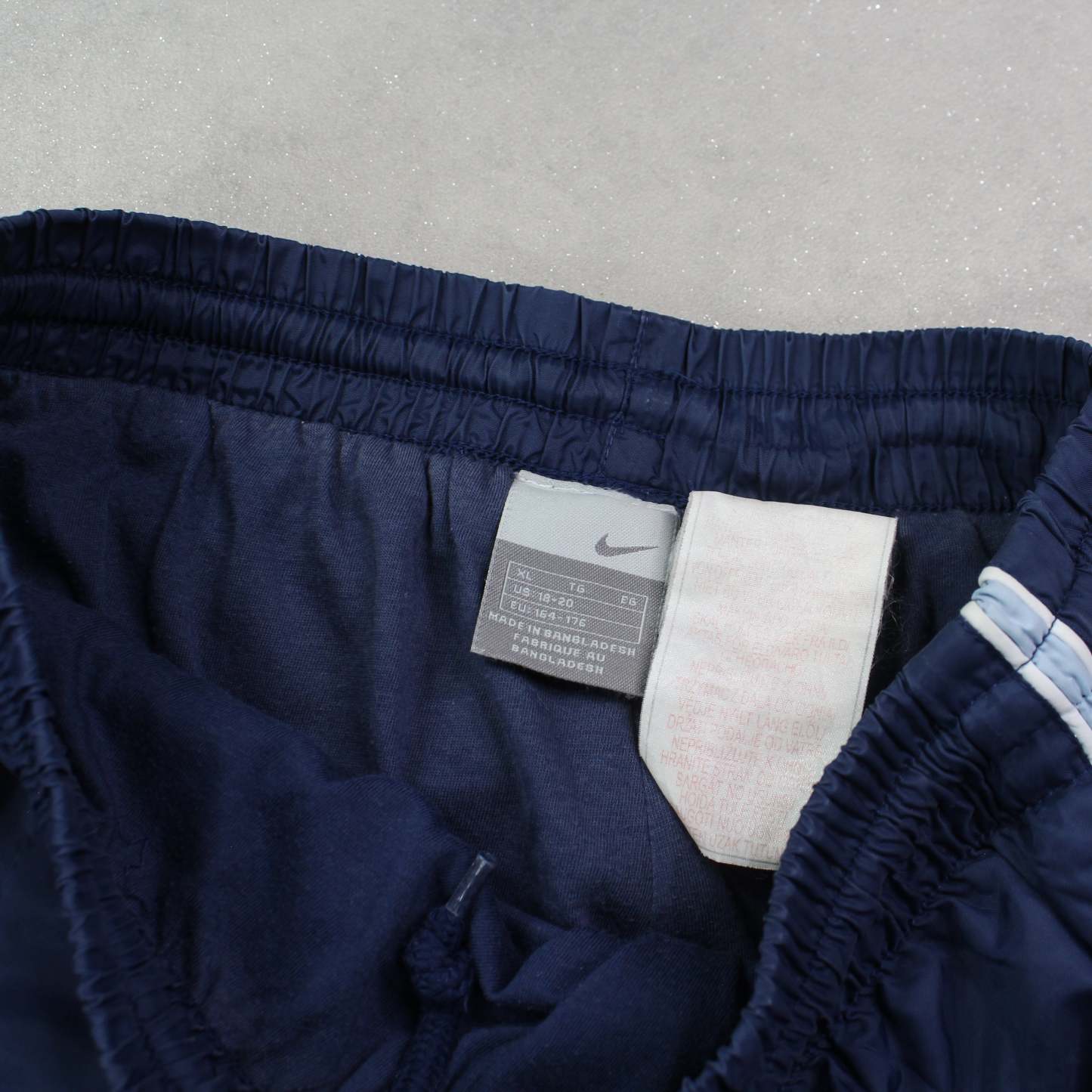 RARE 2000s Trackpants Navy-Kikonat