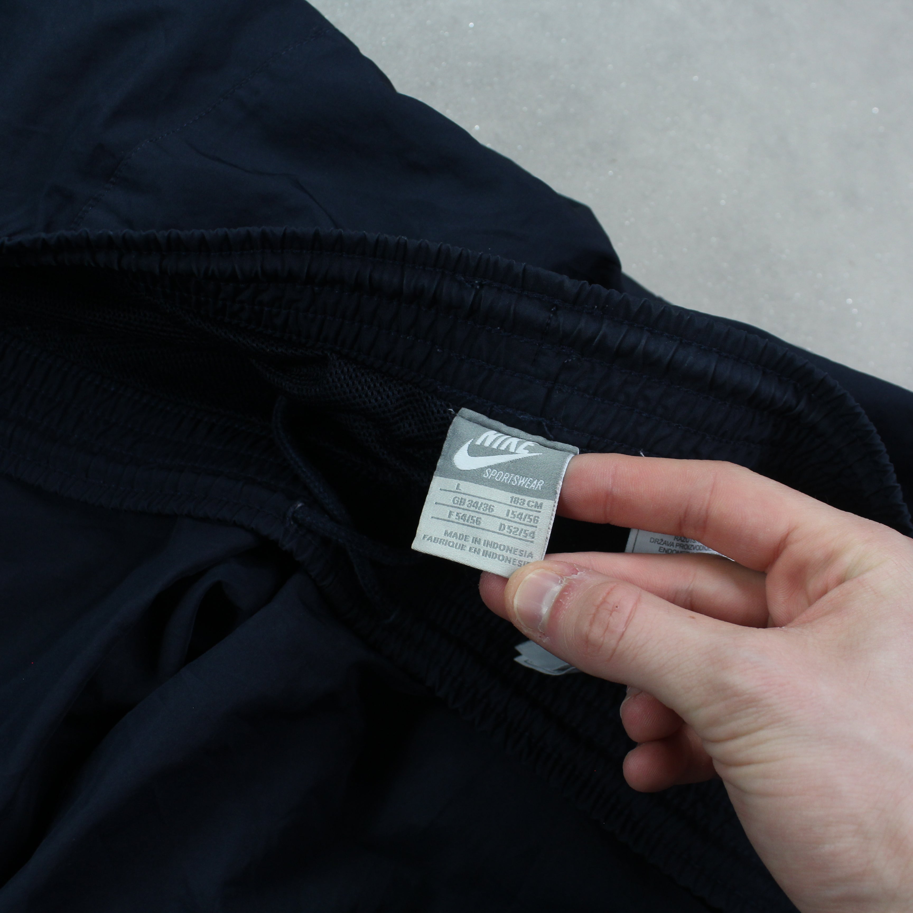 RARE 2000s Air Trackpants Navy-Kikonat