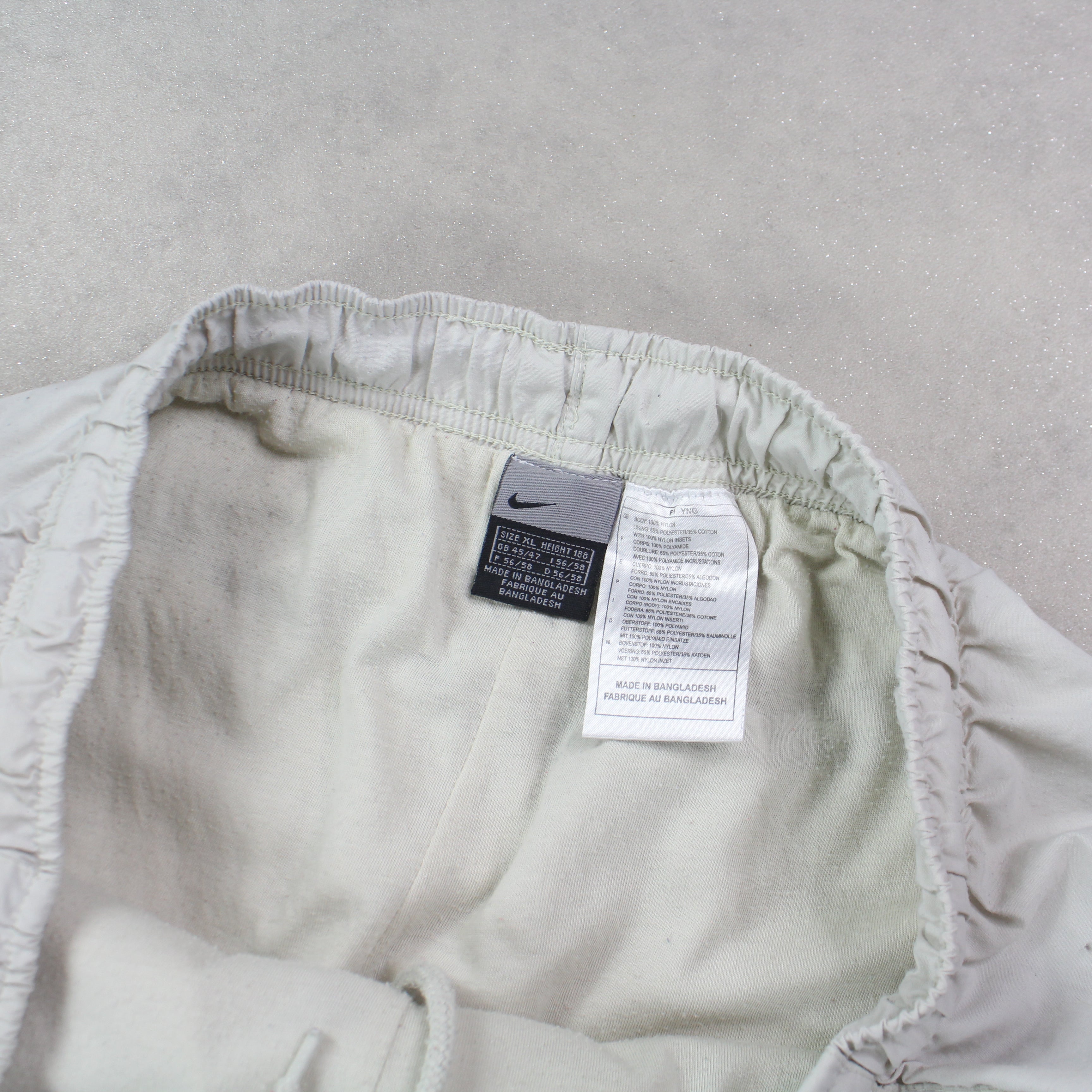RARE 2000s Trackpants Cream-Kikonat