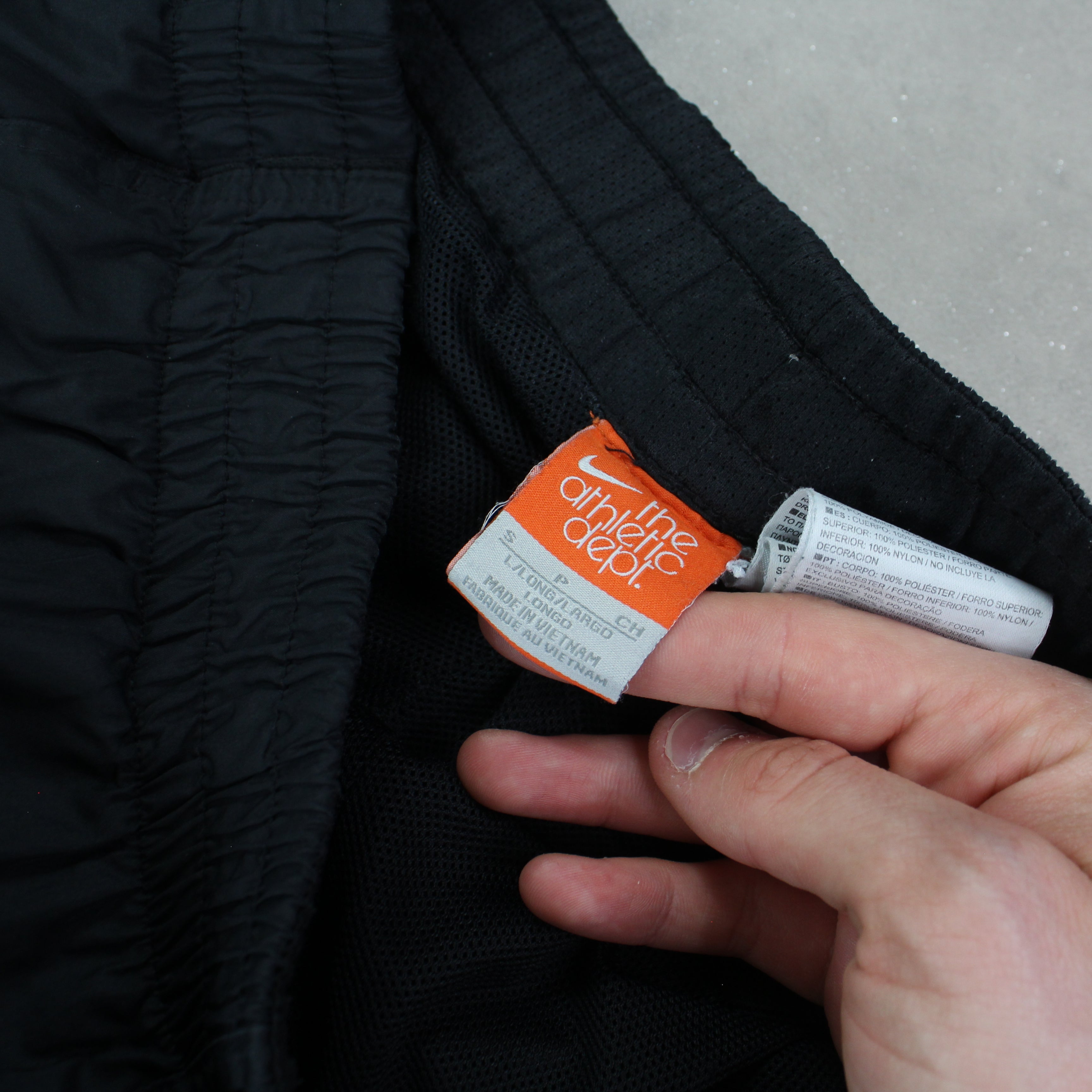 RARE 2000s Trackpants Black-Kikonat