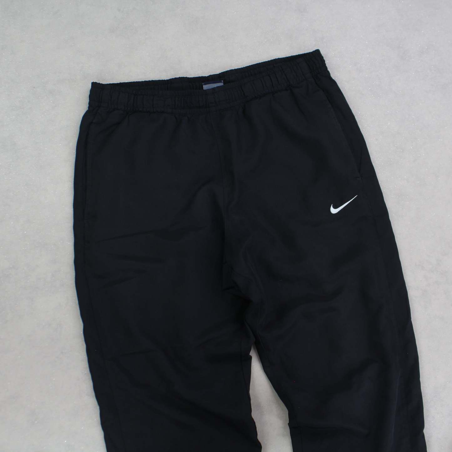 RARE 2000s Trackpants Black-Kikonat