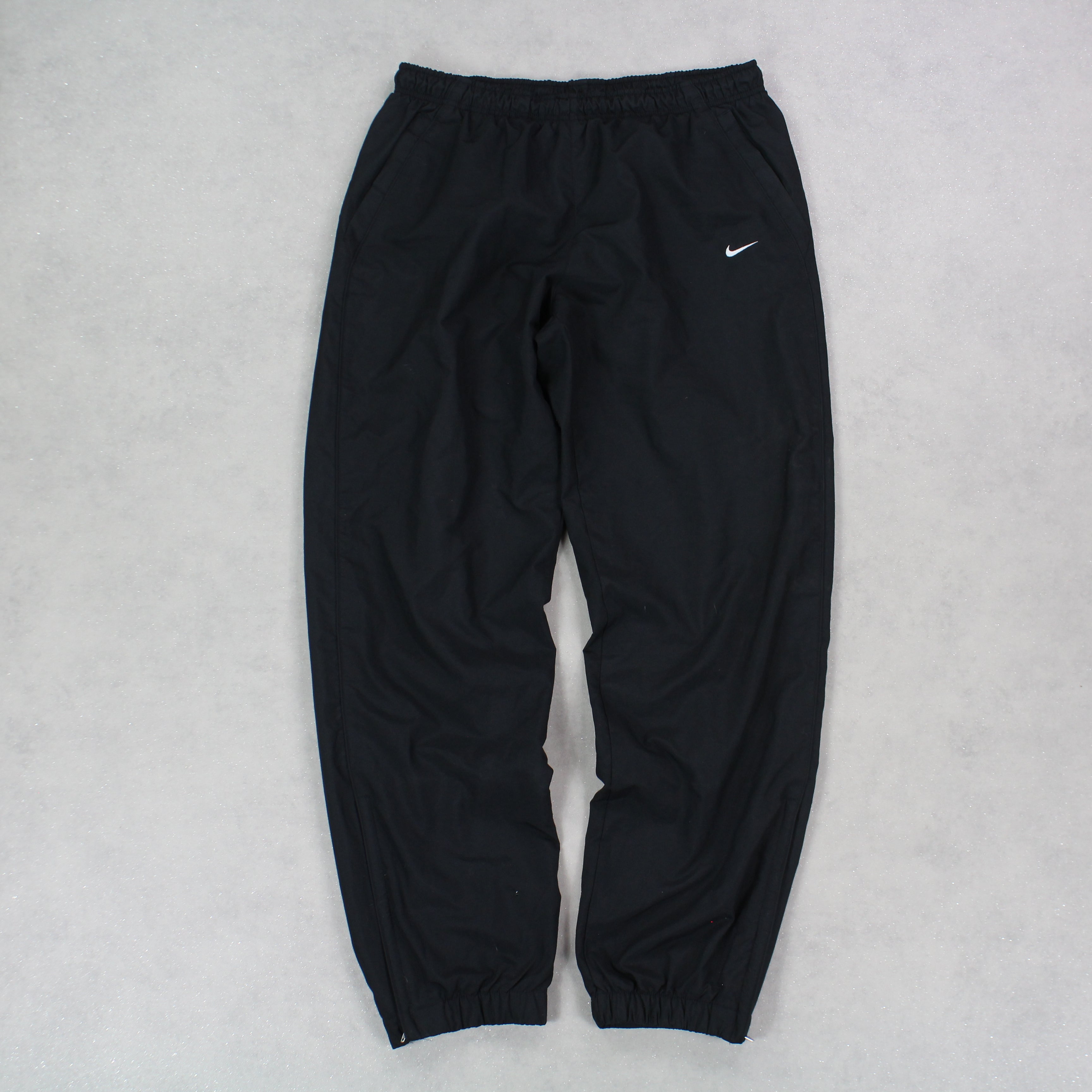 RARE 2000s Trackpants Black-Kikonat