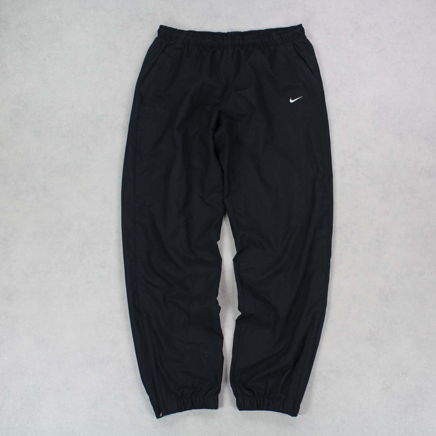 RARE 2000s Trackpants Black-Kikonat