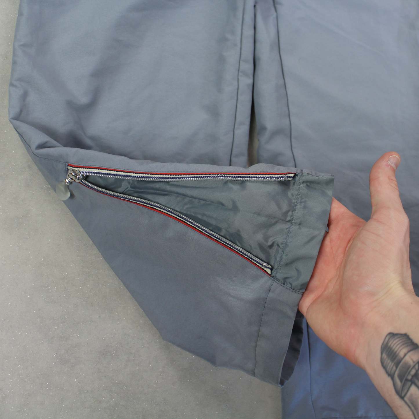 RARE 00s Trackpants Grey-Kikonat