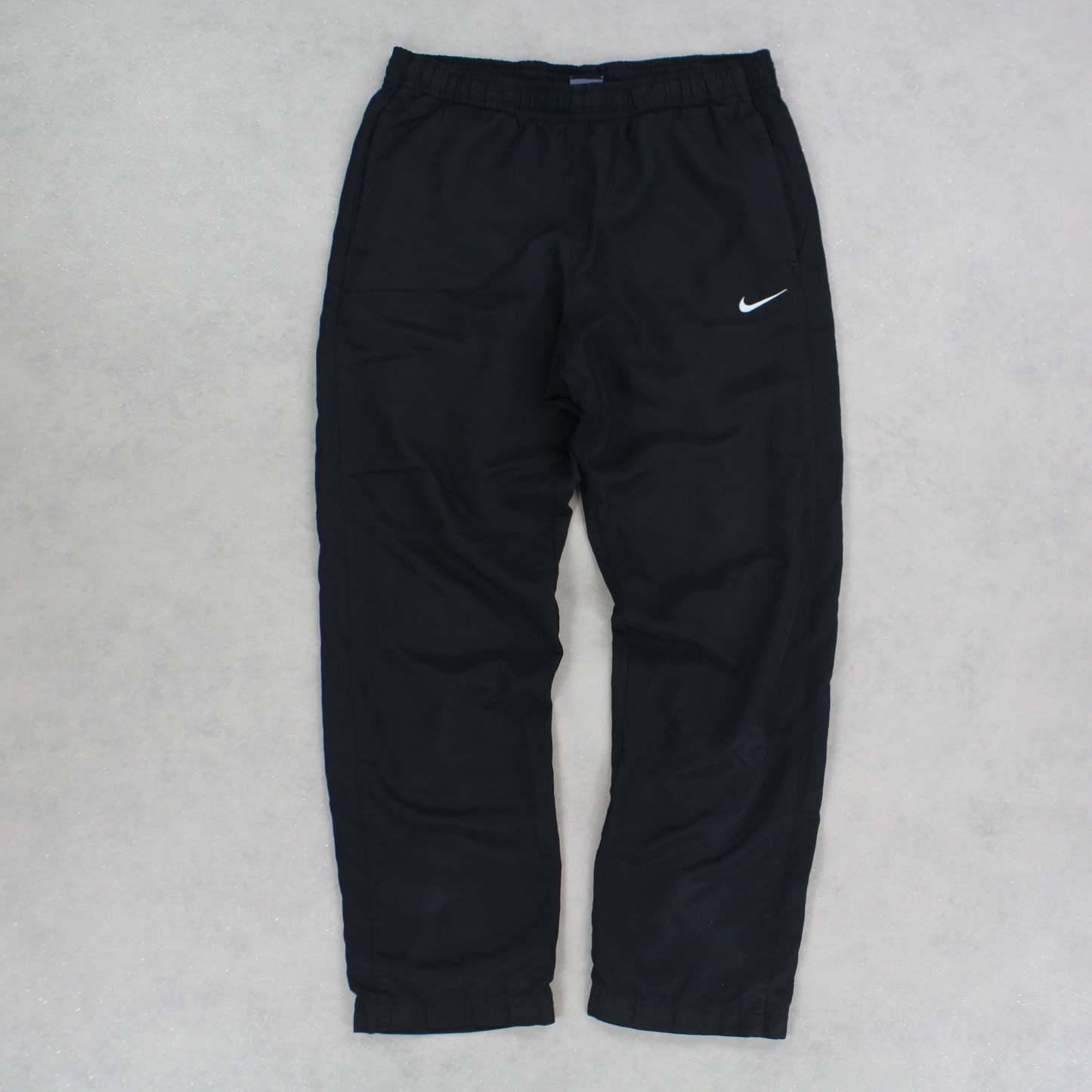RARE 2000s Trackpants Black-Kikonat