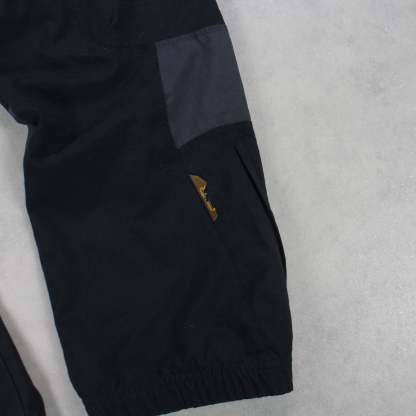 RARE 2000s Air Trackpants Black-Kikonat