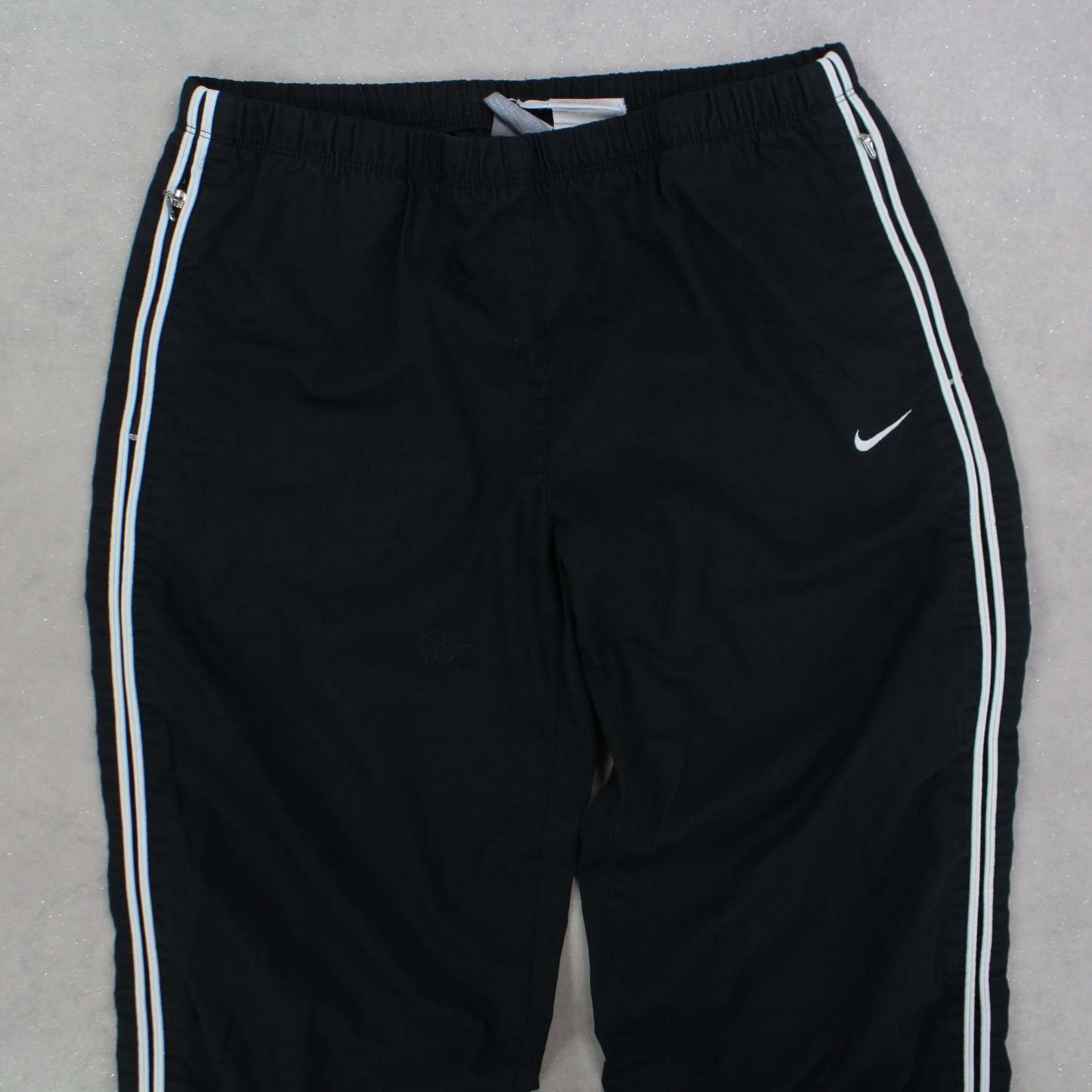SUPER RARE 2000s Trackpants Black-Kikonat
