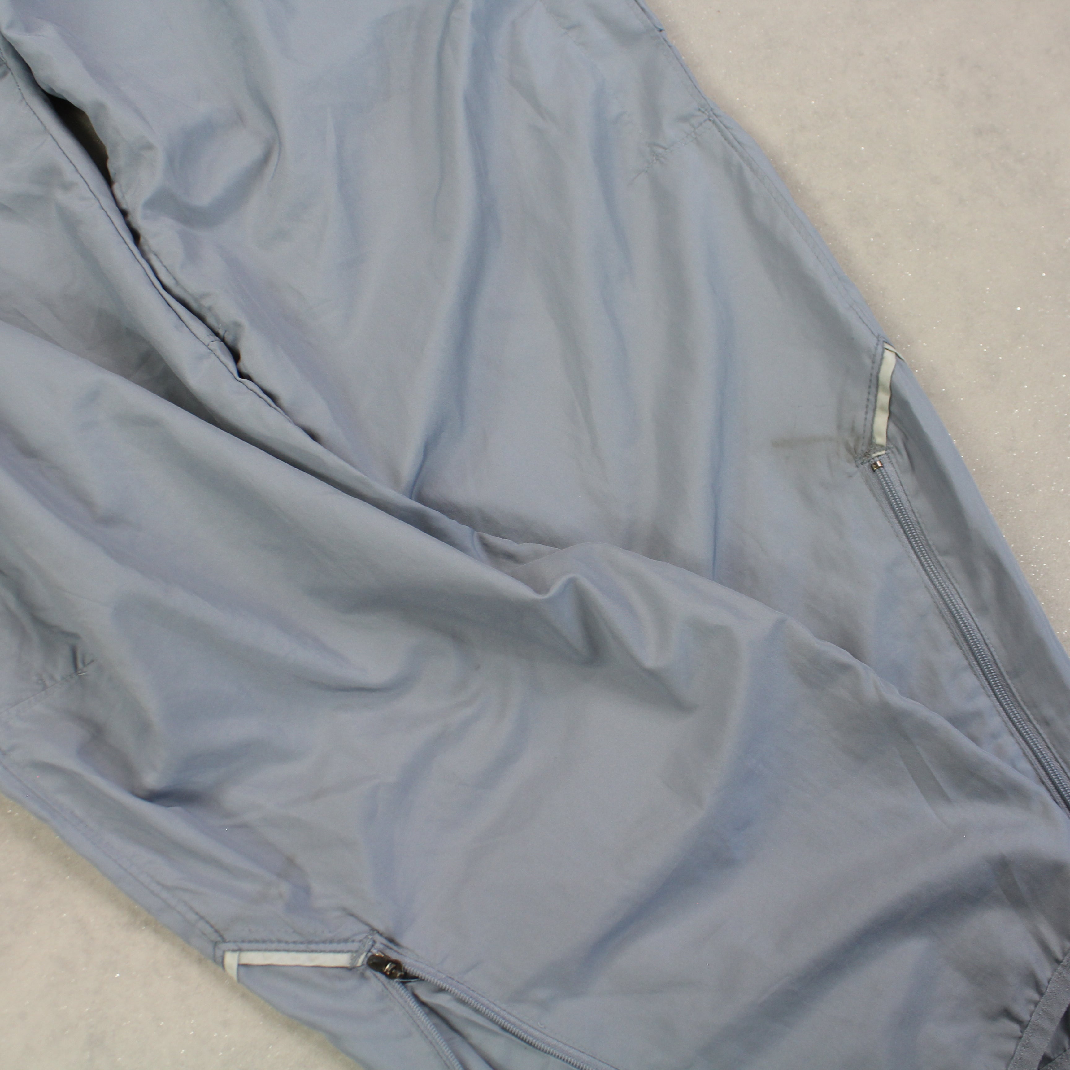 RARE 2000s Baggy Trackpants Grey-Kikonat