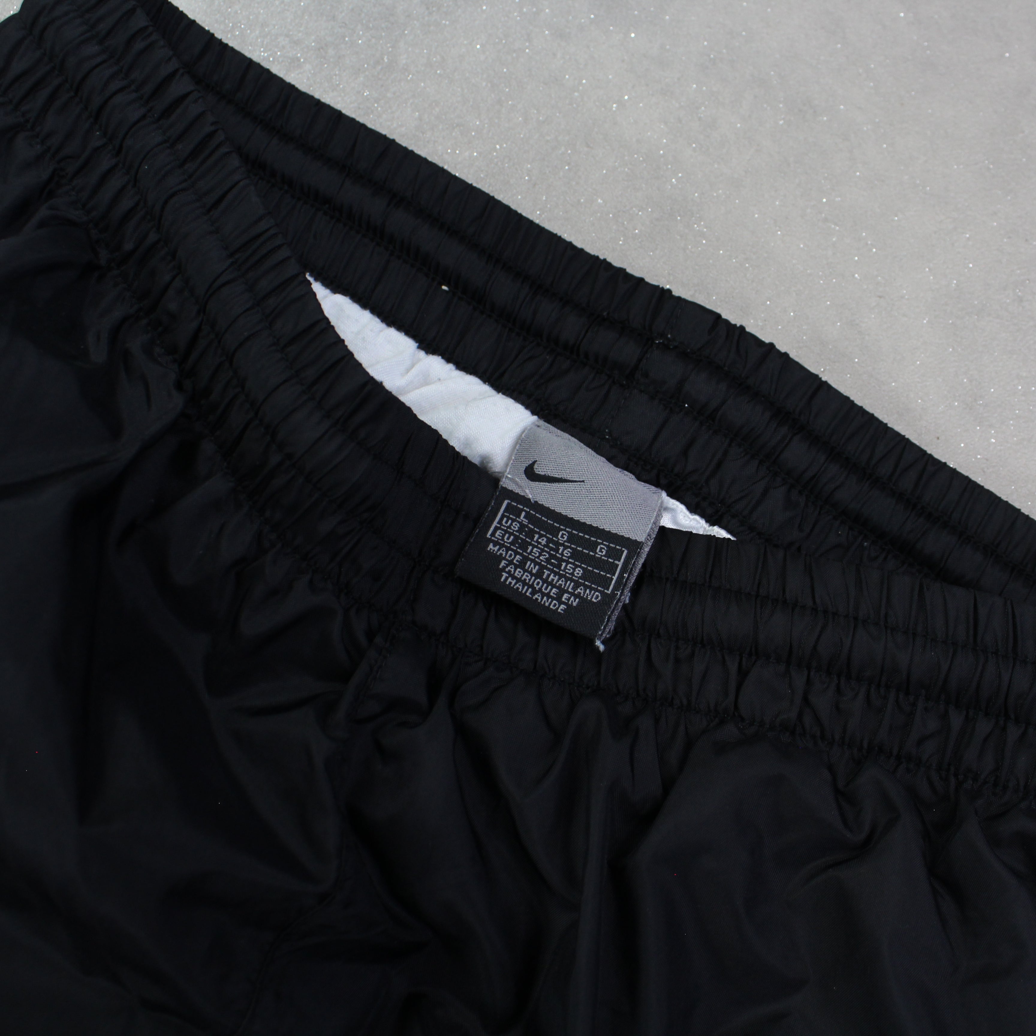 SUPER RARE 00s Trackpants Black-Kikonat